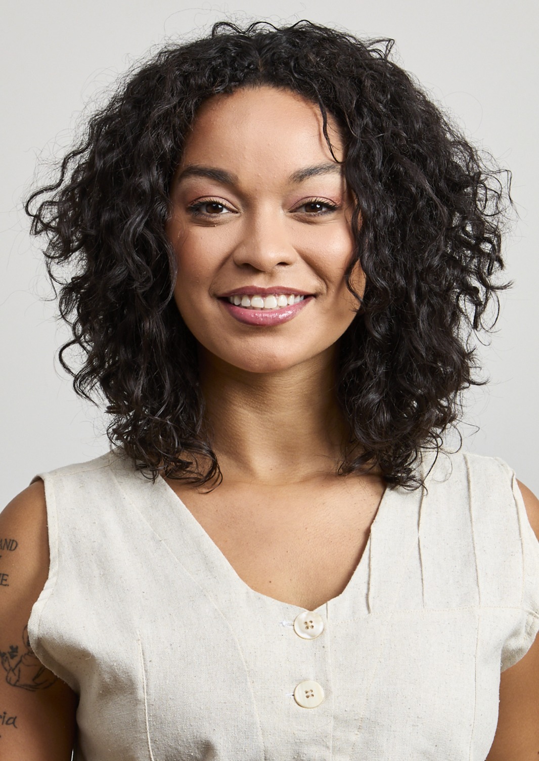 Foto oficial de Thainara Faria