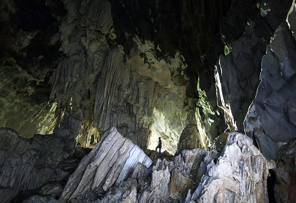 Caverna do Morro Preto<a style='float:right;color:#ccc' href='https://www3.al.sp.gov.br/repositorio/noticia/01-2011/CavernadoMorroPreto.jpg' target=_blank><i class='bi bi-zoom-in'></i> Clique para ver a imagem </a>