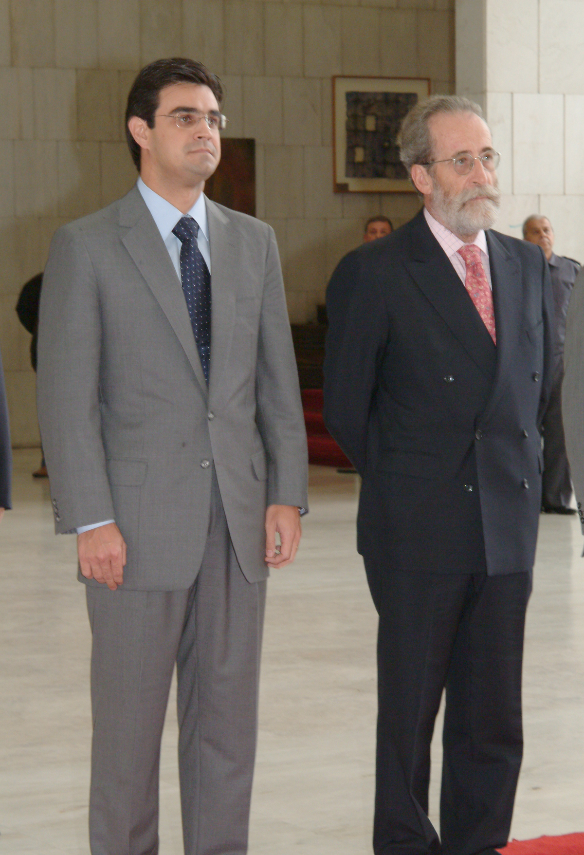 Presidente Rodrigo Garcia e o embaixador da Espanha, Ricardo Peidr Conde<a style='float:right;color:#ccc' href='https://www3.al.sp.gov.br/repositorio/noticia/03-2008/EMBESPANHA.jpg' target=_blank><i class='bi bi-zoom-in'></i> Clique para ver a imagem </a>