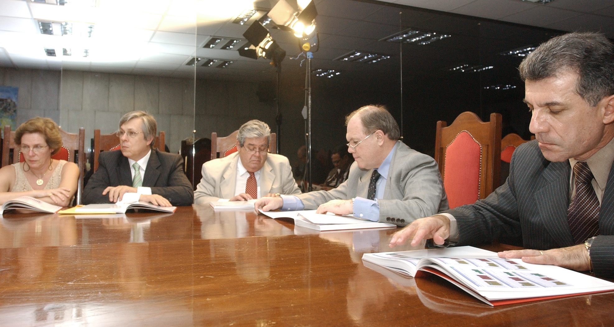  <a style='float:right;color:#ccc' href='https://www3.al.sp.gov.br/repositorio/noticia/03-2008/IPRS-Ze-066.jpg' target=_blank><i class='bi bi-zoom-in'></i> Clique para ver a imagem </a>