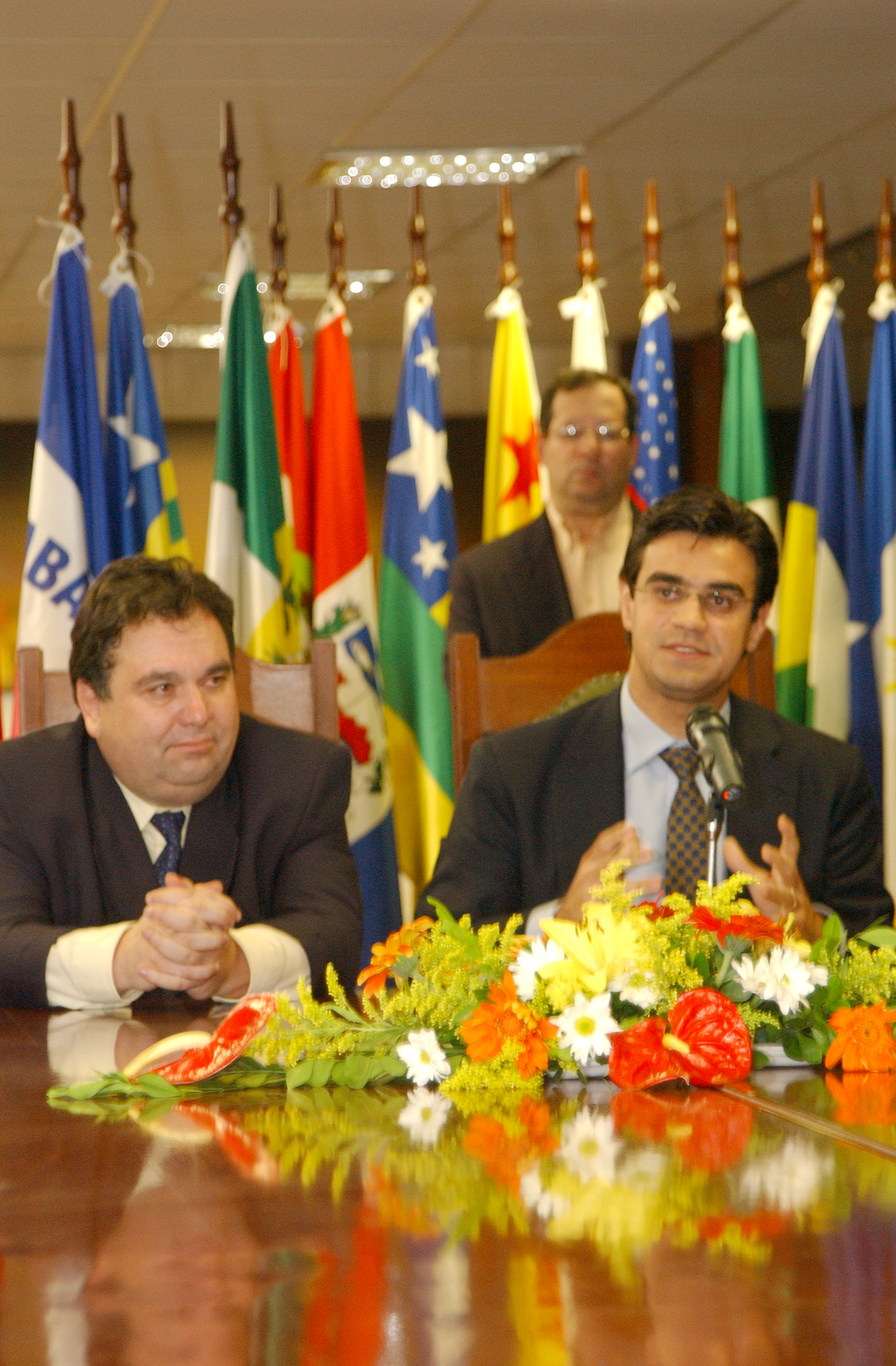 Carlos Alberto Lancia e presidente Rodrigo Garcia <a style='float:right;color:#ccc' href='https://www3.al.sp.gov.br/repositorio/noticia/03-2008/aguapre7361.jpg' target=_blank><i class='bi bi-zoom-in'></i> Clique para ver a imagem </a>