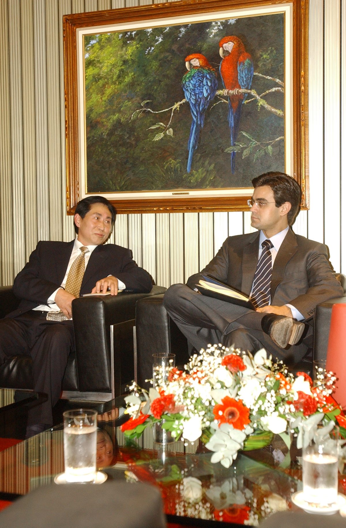 Governador Liu Yupu  e o presidente da Assemblia Legislativa, Rodrigo Garcia<a style='float:right;color:#ccc' href='https://www3.al.sp.gov.br/repositorio/noticia/03-2008/comchina1750.jpg' target=_blank><i class='bi bi-zoom-in'></i> Clique para ver a imagem </a>