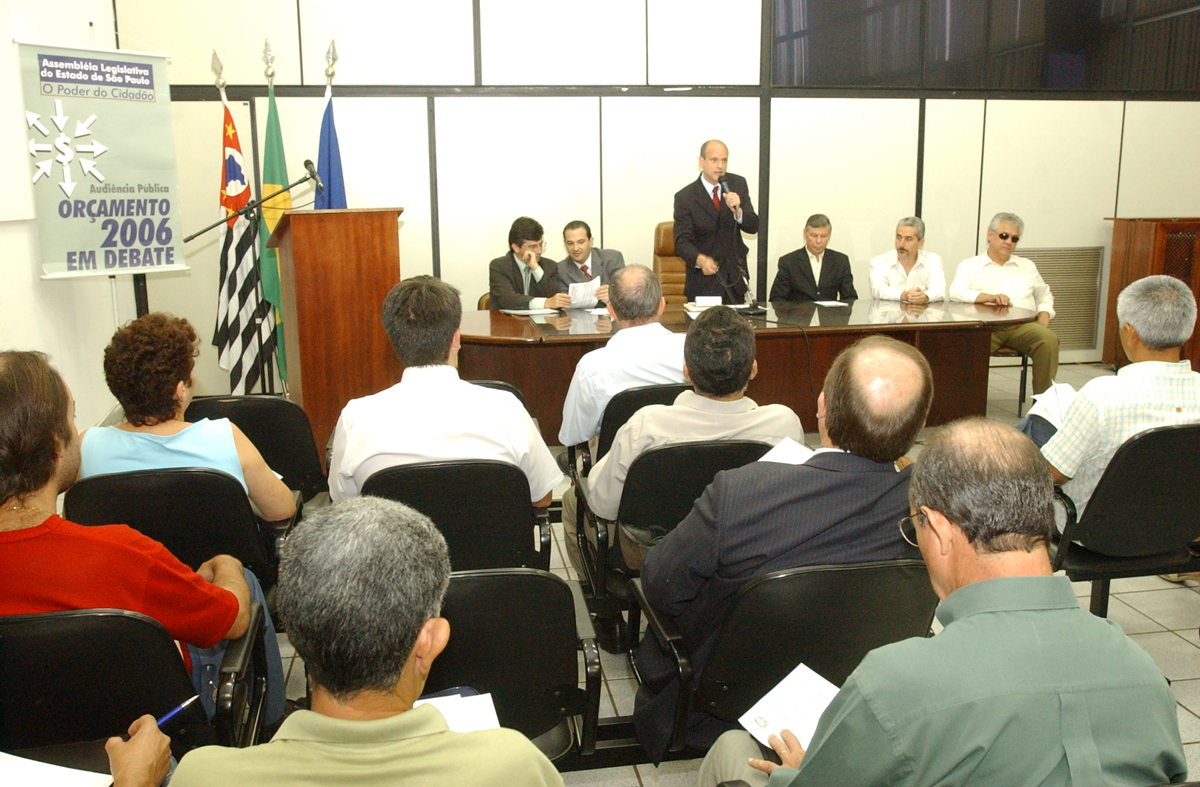 Regiões vão debater a LDO-2006 em audiências públicas