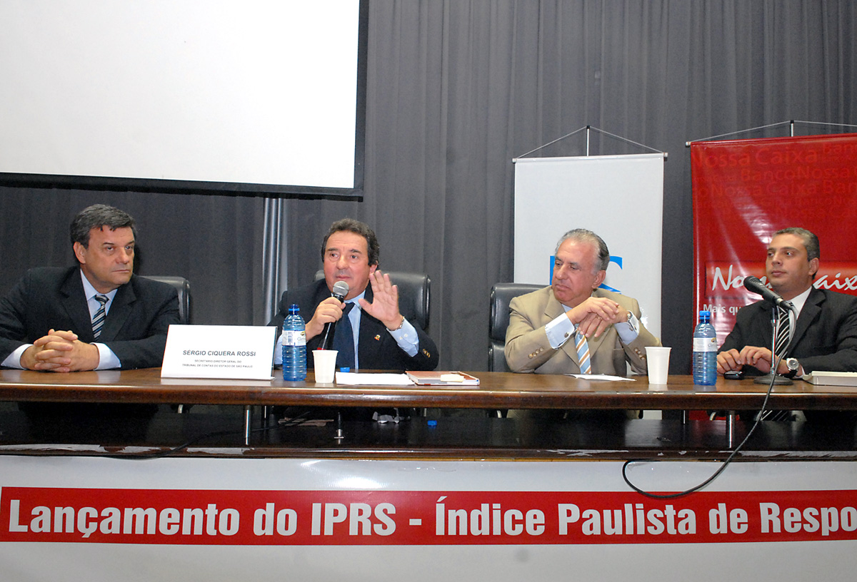 Roberto Massafera, Srgio Rossi, Sebastio Misiara e Roberto Eduardo Lamari <a style='float:right;color:#ccc' href='https://www3.al.sp.gov.br/repositorio/noticia/03-2009/AGPUBLIIImmy14.jpg' target=_blank><i class='bi bi-zoom-in'></i> Clique para ver a imagem </a>