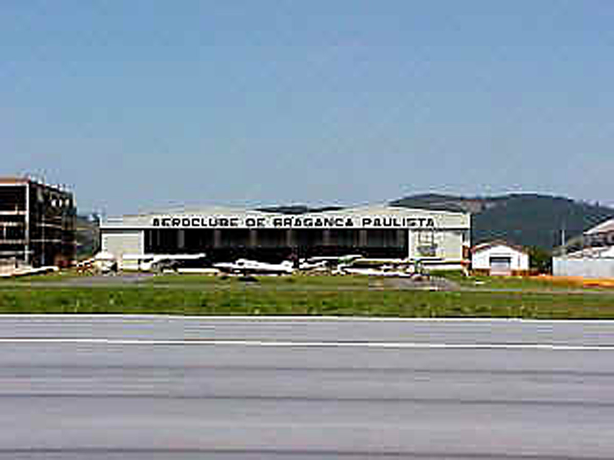 Aeroporto Estadual de Bragana Paulista<a style='float:right;color:#ccc' href='https://www3.al.sp.gov.br/repositorio/noticia/05-2009/EDMIRCHEDIDDAESP.jpg' target=_blank><i class='bi bi-zoom-in'></i> Clique para ver a imagem </a>