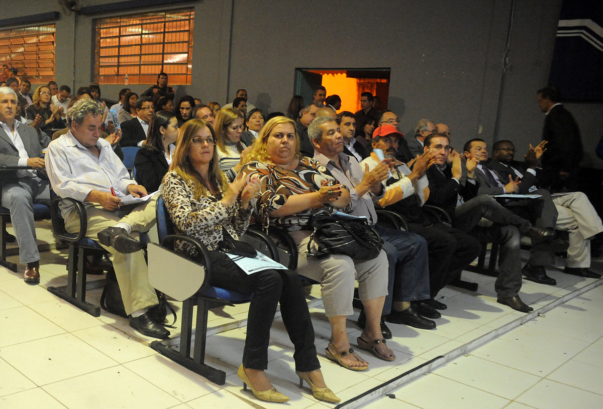  <a style='float:right;color:#ccc' href='https://www3.al.sp.gov.br/repositorio/noticia/05-2011/AudPubFranciscoMoratoZED8881.JPG' target=_blank><i class='bi bi-zoom-in'></i> Clique para ver a imagem </a>