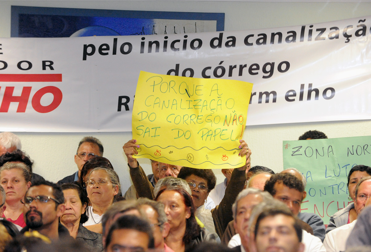  <a style='float:right;color:#ccc' href='https://www3.al.sp.gov.br/repositorio/noticia/09-2011/OsascoManifestantes.jpg' target=_blank><i class='bi bi-zoom-in'></i> Clique para ver a imagem </a>