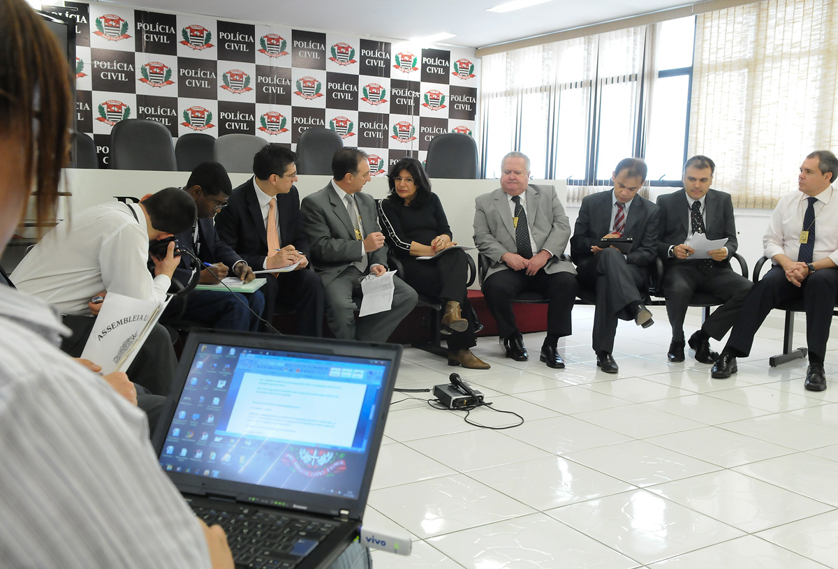  <a style='float:right;color:#ccc' href='https://www3.al.sp.gov.br/repositorio/noticia/10-2010/PEDOFILIAMAU5561.jpg' target=_blank><i class='bi bi-zoom-in'></i> Clique para ver a imagem </a>