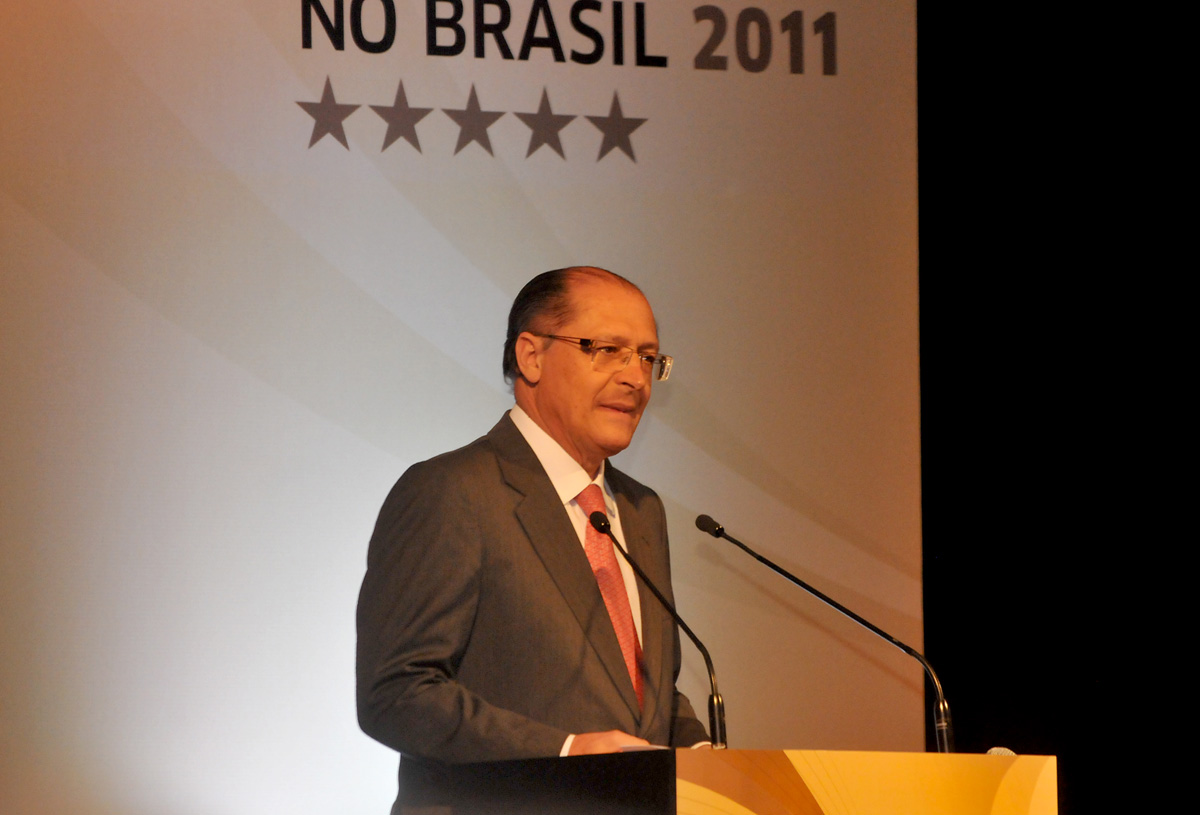 Geraldo Alckmin<a style='float:right;color:#ccc' href='https://www3.al.sp.gov.br/repositorio/noticia/11-2011/CartaCapitalalckmin.jpg' target=_blank><i class='bi bi-zoom-in'></i> Clique para ver a imagem </a>