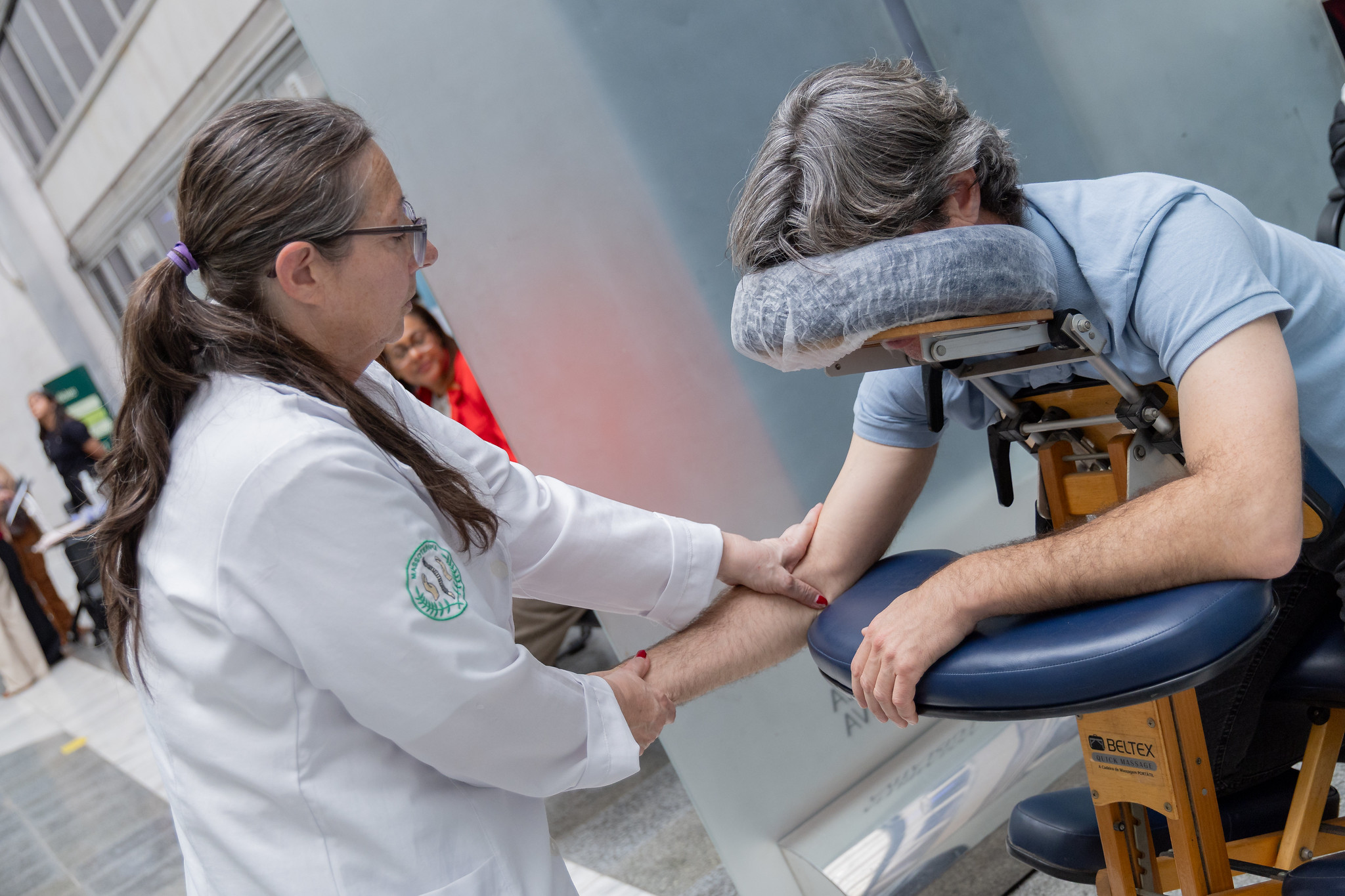 Quick massage <a style='float:right;color:#ccc' href='https://www3.al.sp.gov.br/repositorio/noticia/I-08-2025/fg351366.jpg' target=_blank><i class='bi bi-zoom-in'></i> Clique para ver a imagem </a>
