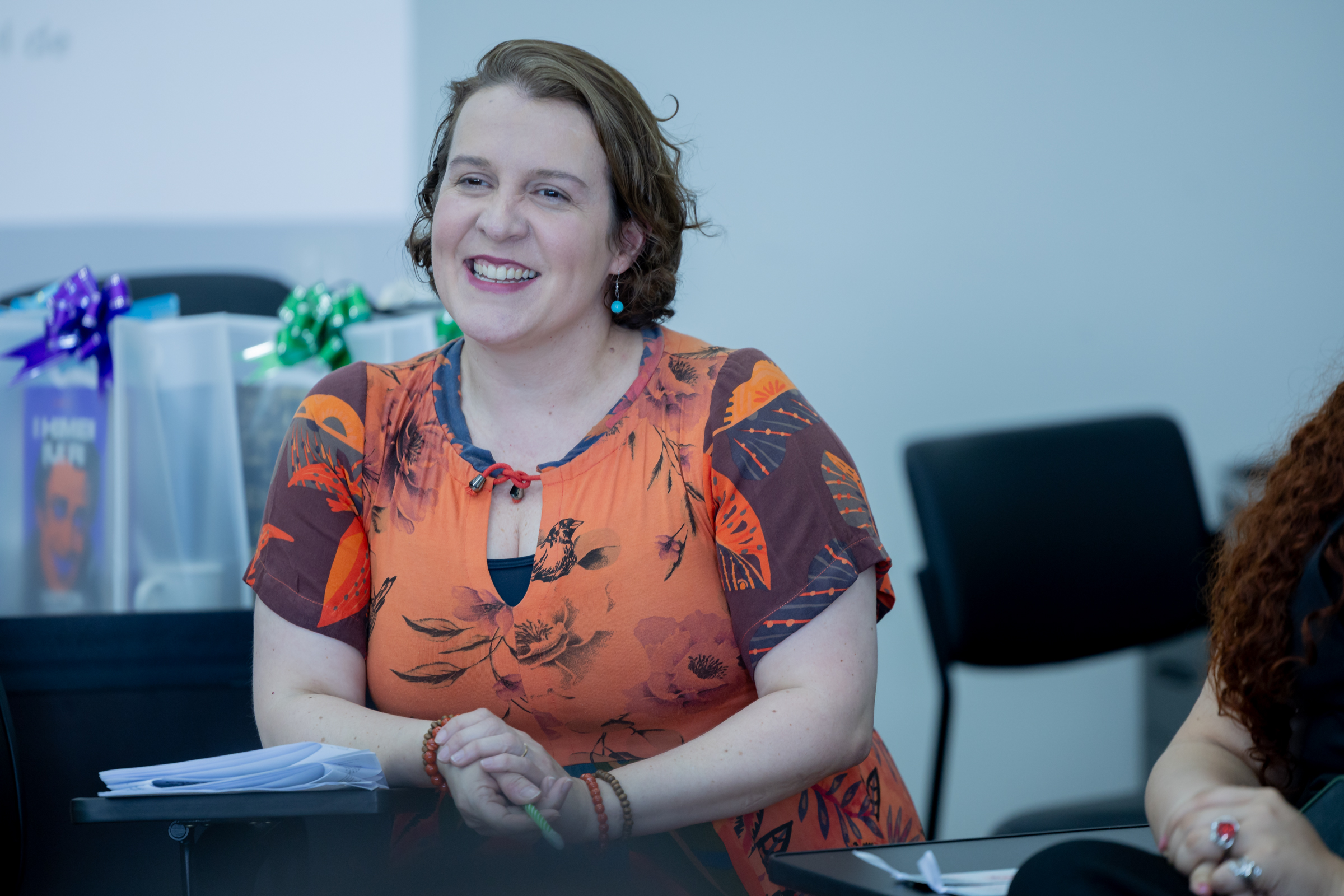 Mariana Chiuso foi uma das intermediadoras <a style='float:right' href='https://www3.al.sp.gov.br/repositorio/noticia/I-11-2025/fg357655.jpg' target=_blank><img src='/_img/material-file-download-white.png' width='14px' alt='Clique para baixar a imagem'></a>