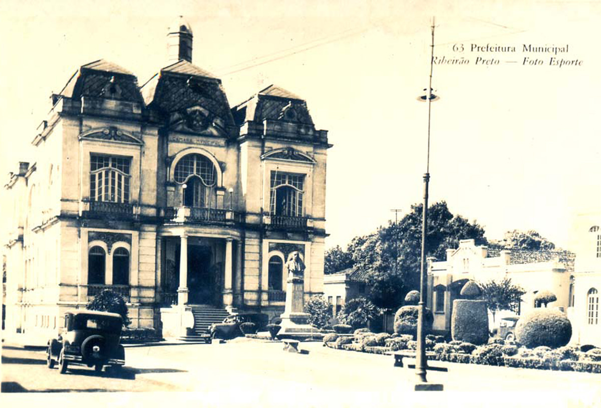 Prefeitura Municipal de Ribeiro Preto, dcada de 1920<a style='float:right;color:#ccc' href='https://www3.al.sp.gov.br/repositorio/noticia/N-01-2013/fg120711.jpg' target=_blank><i class='bi bi-zoom-in'></i> Clique para ver a imagem </a>