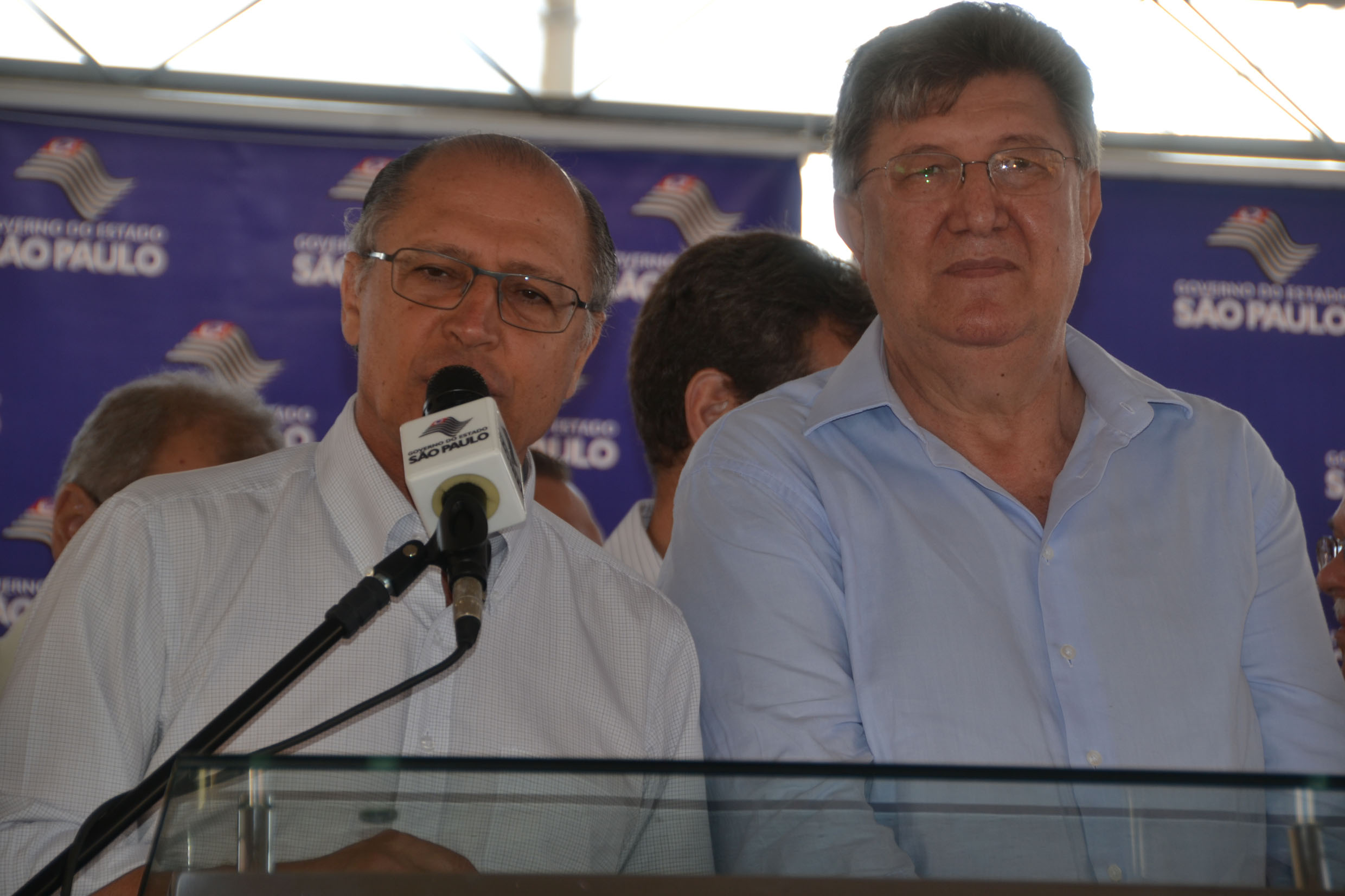 Orlando Bolone e Geraldo Alckmin em inauguraes em Rio Preto<a style='float:right;color:#ccc' href='https://www3.al.sp.gov.br/repositorio/noticia/N-01-2014/fg157942.jpg' target=_blank><i class='bi bi-zoom-in'></i> Clique para ver a imagem </a>