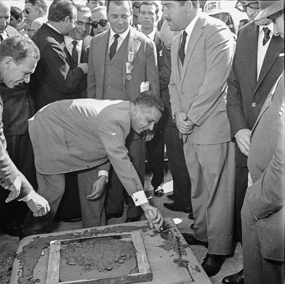 Lan�amento da pedra fundamental do pr�dio<a style='float:right;color:#ccc' href='https://www3.al.sp.gov.br/repositorio/noticia/N-01-2026/fg359530.jpg' target=_blank><i class='bi bi-zoom-in'></i> Clique para ver a imagem </a>