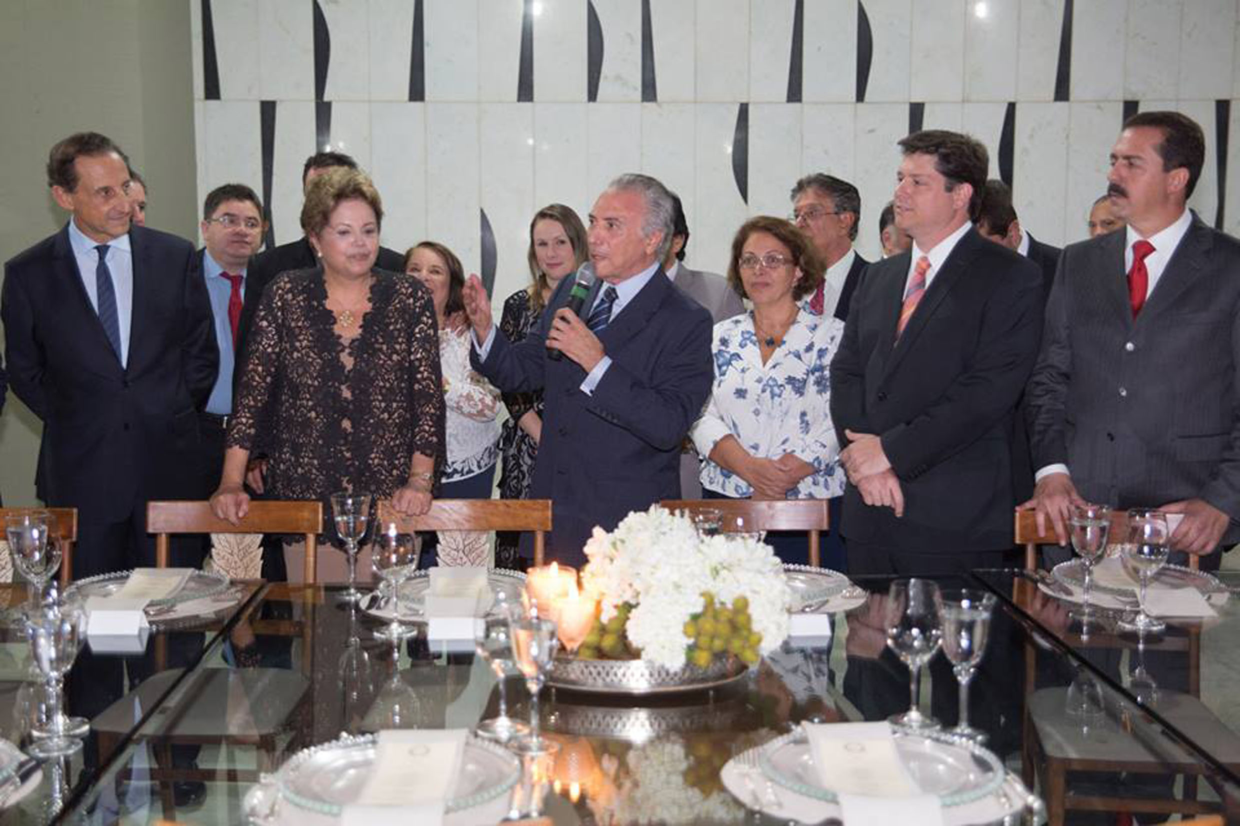 Paulo Skaf, Dilma Rousseff, Michel Temer, Baleia Rossi e Itamar Borges<a style='float:right;color:#ccc' href='https://www3.al.sp.gov.br/repositorio/noticia/N-02-2014/fg158869.jpg' target=_blank><i class='bi bi-zoom-in'></i> Clique para ver a imagem </a>