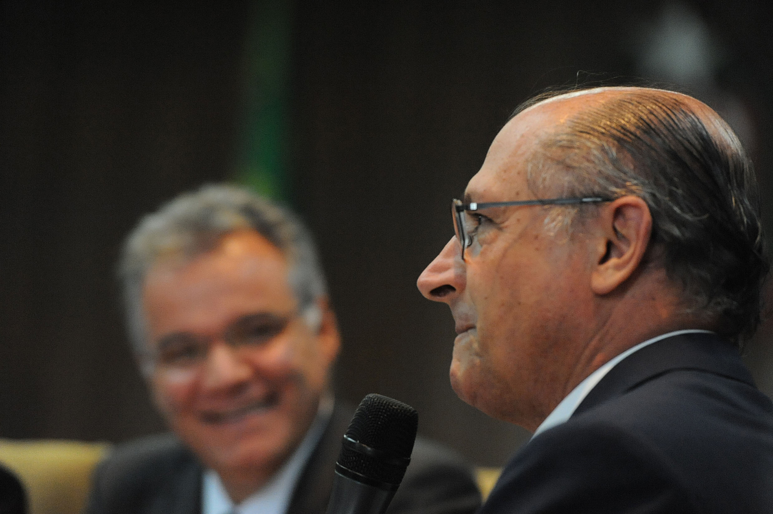 Samuel Moreira e Geraldo Alckmin<a style='float:right;color:#ccc' href='https://www3.al.sp.gov.br/repositorio/noticia/N-02-2014/fg158962.jpg' target=_blank><i class='bi bi-zoom-in'></i> Clique para ver a imagem </a>