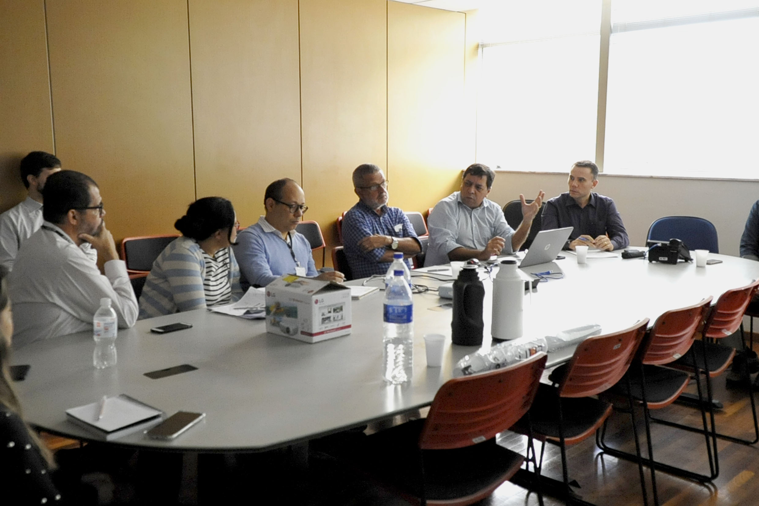 Encontro entre funcionrios das Assembleias Legislativas do Rio Grande do Norte e So Paulo <a style='float:right;color:#ccc' href='https://www3.al.sp.gov.br/repositorio/noticia/N-02-2020/fg246876.jpg' target=_blank><i class='bi bi-zoom-in'></i> Clique para ver a imagem </a>