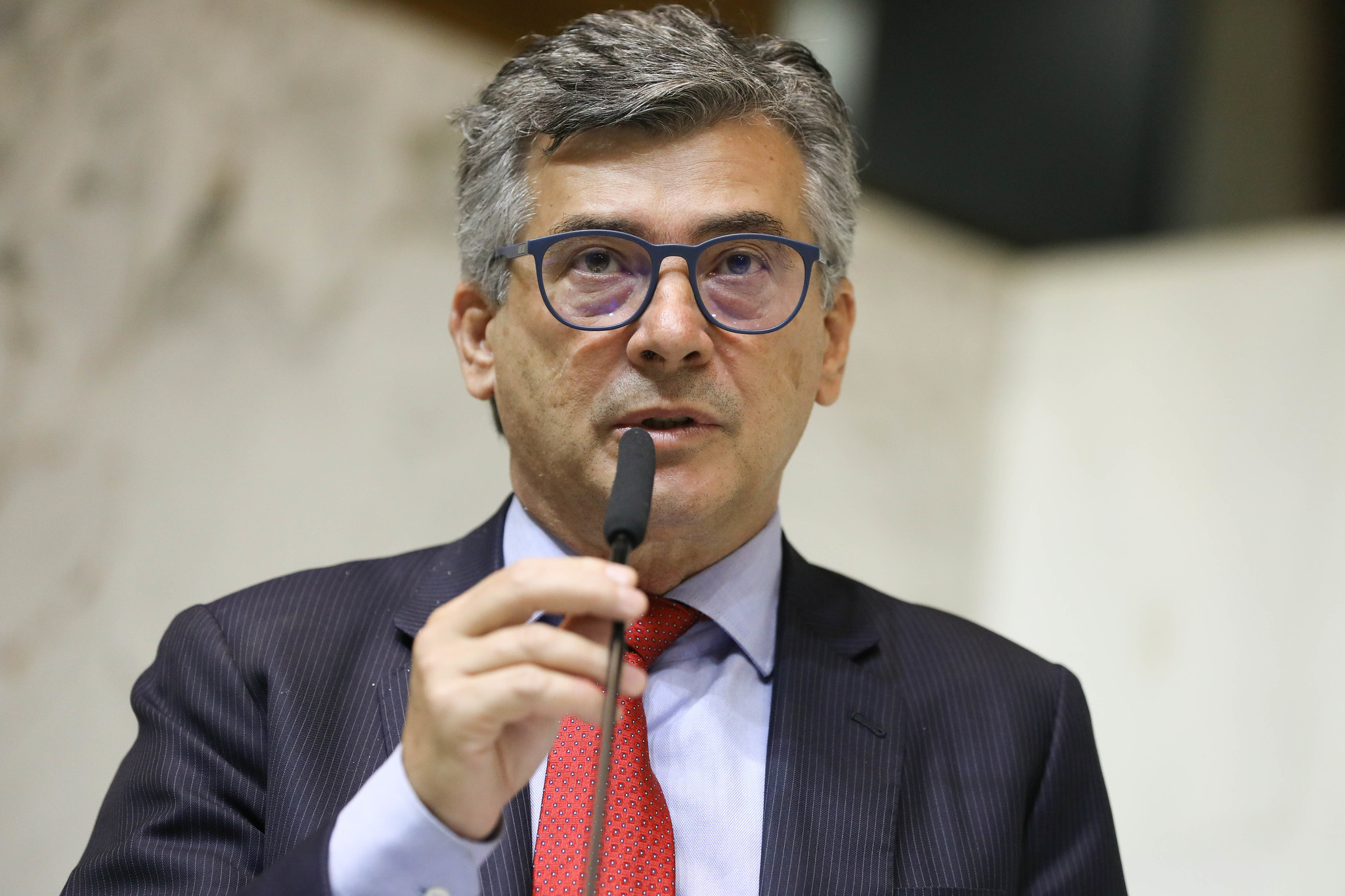 Dep. Simo Pedro: chuvas na Grande So Paulo<a style='float:right;color:#ccc' href='https://www3.al.sp.gov.br/repositorio/noticia/N-02-2025/fg340193.jpg' target=_blank><i class='bi bi-zoom-in'></i> Clique para ver a imagem </a>