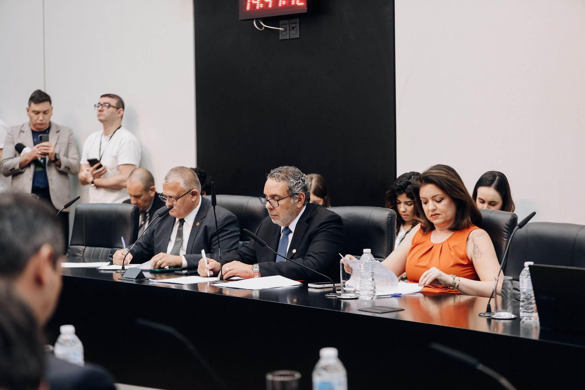 Apreciao de pauta com 116 itens<a style='float:right;color:#ccc' href='https://www3.al.sp.gov.br/repositorio/noticia/N-02-2025/fg340550.jpg' target=_blank><i class='bi bi-zoom-in'></i> Clique para ver a imagem </a>