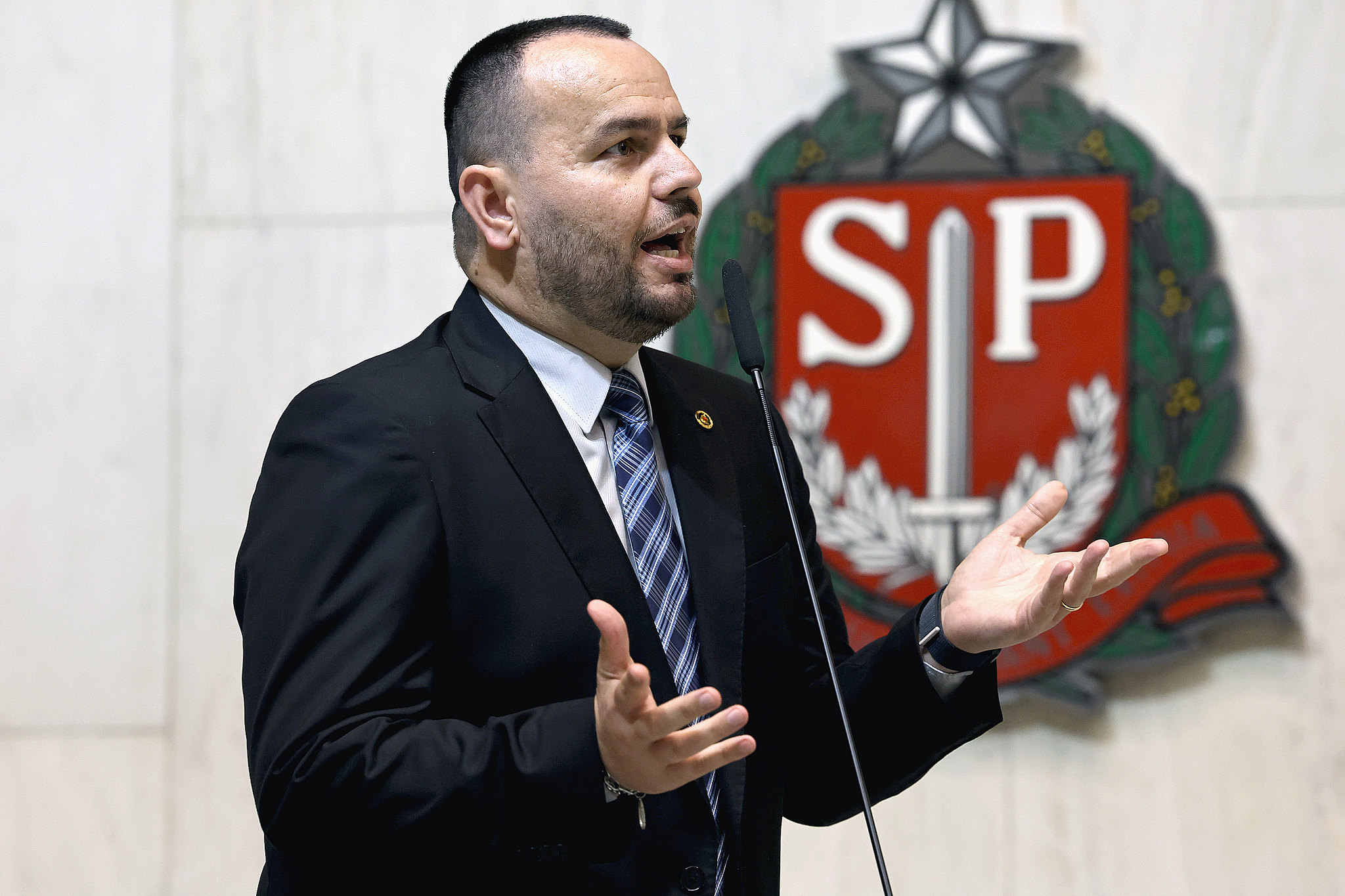 Dep. Gil Diniz (PL)<a style='float:right;color:#ccc' href='https://www3.al.sp.gov.br/repositorio/noticia/N-02-2025/fg340670.jpg' target=_blank><i class='bi bi-zoom-in'></i> Clique para ver a imagem </a>
