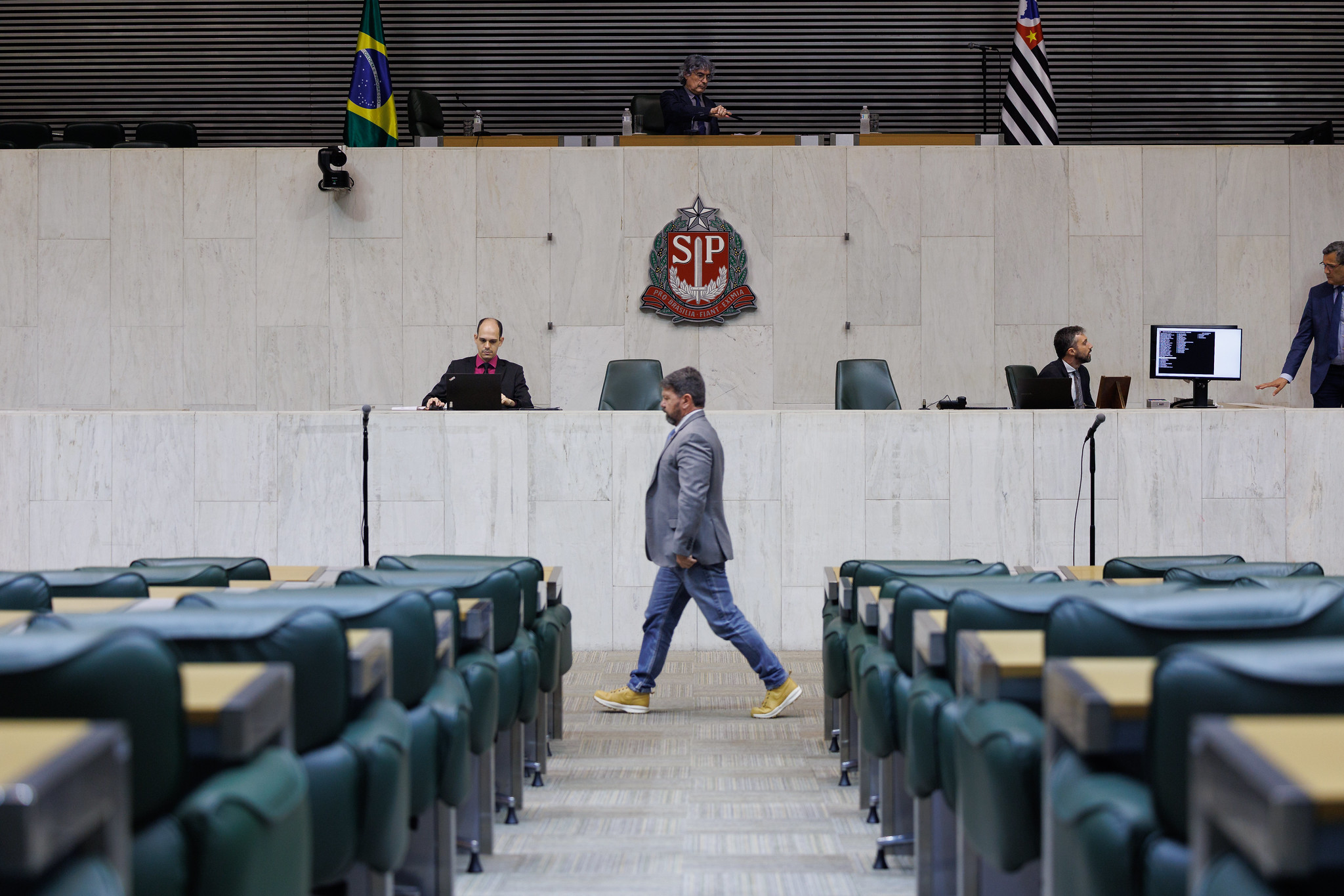 Seguran�a e Educa��o pautam Sess�o desta quinta, 5<a style='float:right;color:#ccc' href='https://www3.al.sp.gov.br/repositorio/noticia/N-02-2026/fg360060.jpg' target=_blank><i class='bi bi-zoom-in'></i> Clique para ver a imagem </a>