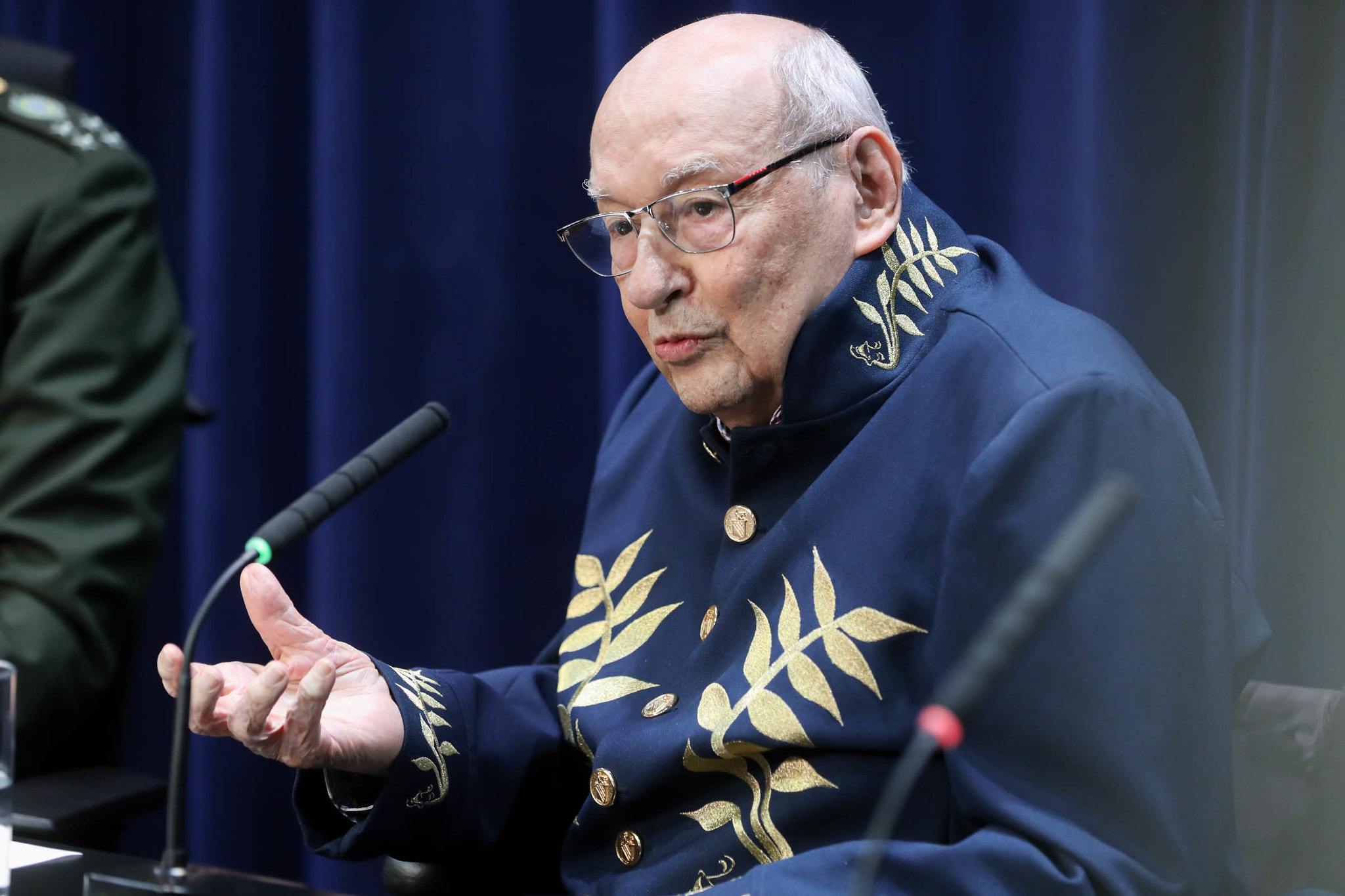 Jurista Ives Gandra empresta nome � honraria<a style='float:right;color:#ccc' href='https://www3.al.sp.gov.br/repositorio/noticia/N-02-2026/fg360082.jpg' target=_blank><i class='bi bi-zoom-in'></i> Clique para ver a imagem </a>