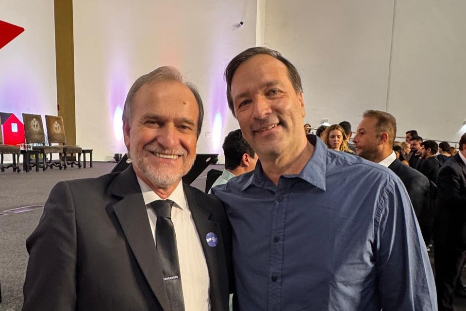 Dep. Dirceu Dalben e secret�rio de Habita��o<a style='float:right;color:#ccc' href='https://www3.al.sp.gov.br/repositorio/noticia/N-02-2026/fg360125.jpeg' target=_blank><i class='bi bi-zoom-in'></i> Clique para ver a imagem </a>