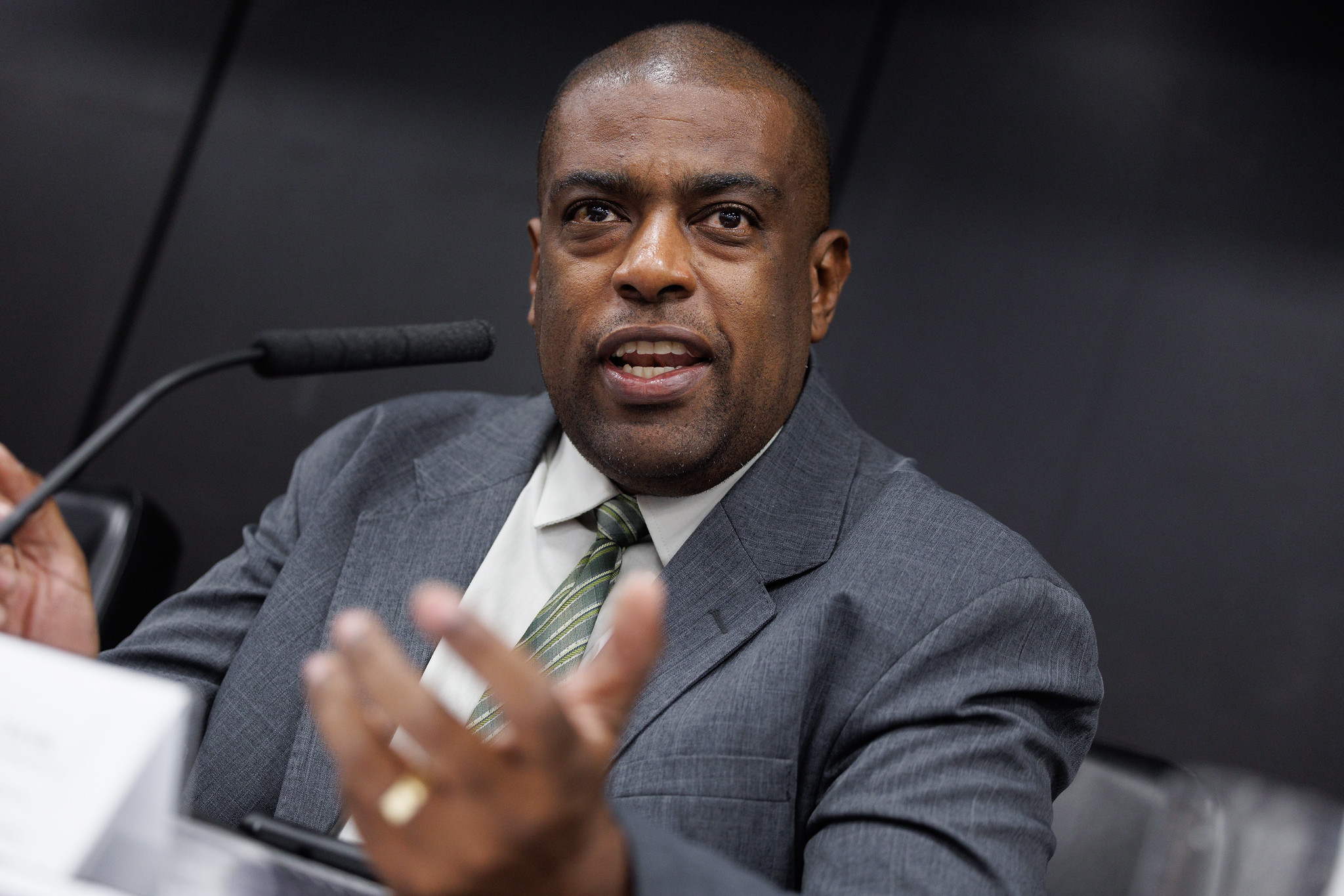 Jeferson Celos: forma de coer��o<a style='float:right' href='https://www3.al.sp.gov.br/repositorio/noticia/N-02-2026/fg360582.jpg' target=_blank><img src='/_img/material-file-download-white.png' width='14px' alt='Clique para baixar a imagem'></a>