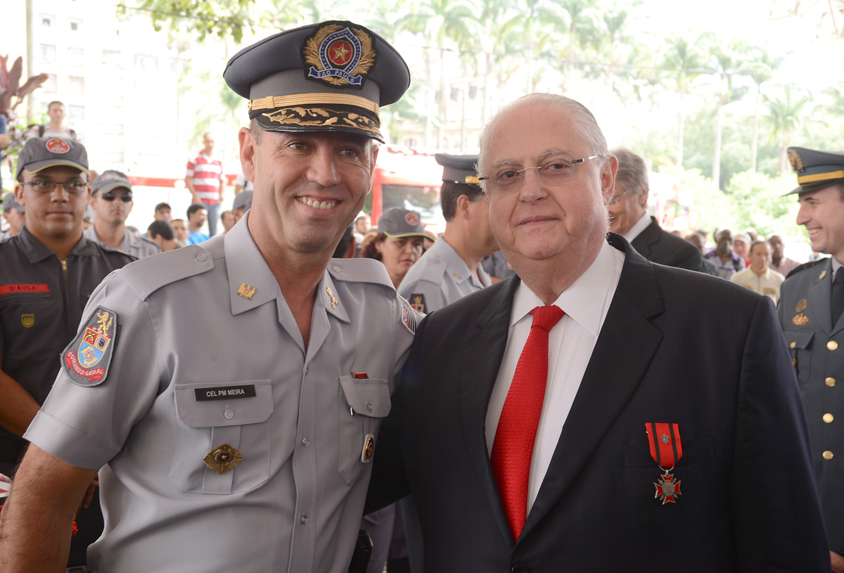 Comandante-geral da Polcia Militar, Benedito Roberto Meira e Barros Munhoz <a style='float:right;color:#ccc' href='https://www3.al.sp.gov.br/repositorio/noticia/N-03-2013/fg122385.jpg' target=_blank><i class='bi bi-zoom-in'></i> Clique para ver a imagem </a>