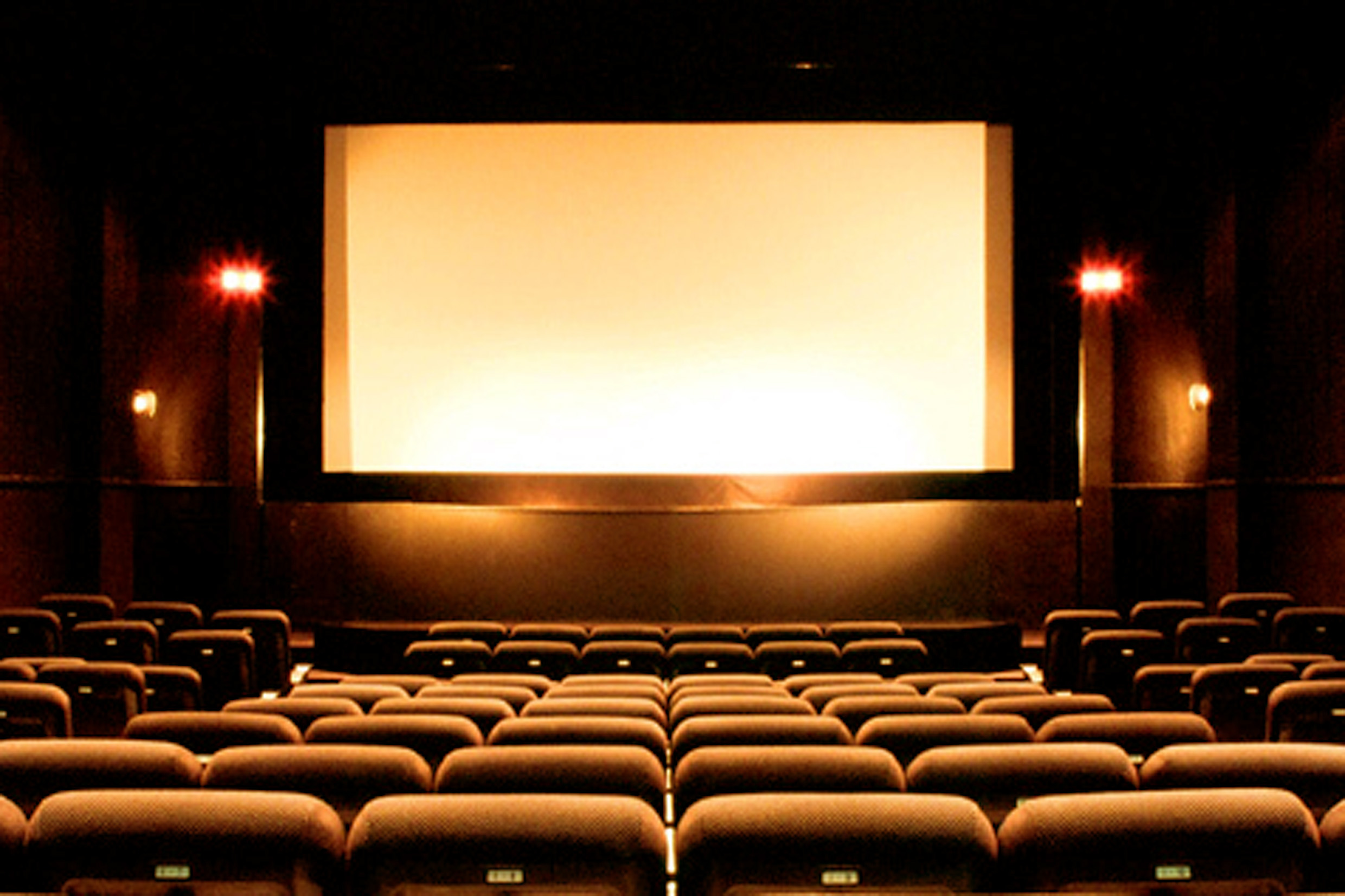 Sala de cinema <a style='float:right;color:#ccc' href='https://www3.al.sp.gov.br/repositorio/noticia/N-03-2016/fg186850.jpg' target=_blank><i class='bi bi-zoom-in'></i> Clique para ver a imagem </a>