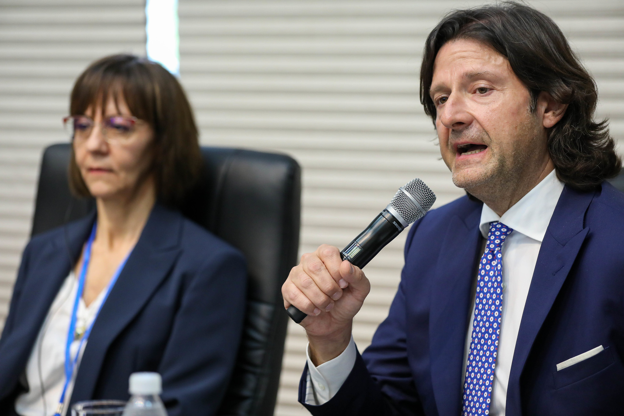 Deputado italiano Salvatore Caiata<a style='float:right;color:#ccc' href='https://www3.al.sp.gov.br/repositorio/noticia/N-03-2024/fg320388.jpg' target=_blank><i class='bi bi-zoom-in'></i> Clique para ver a imagem </a>