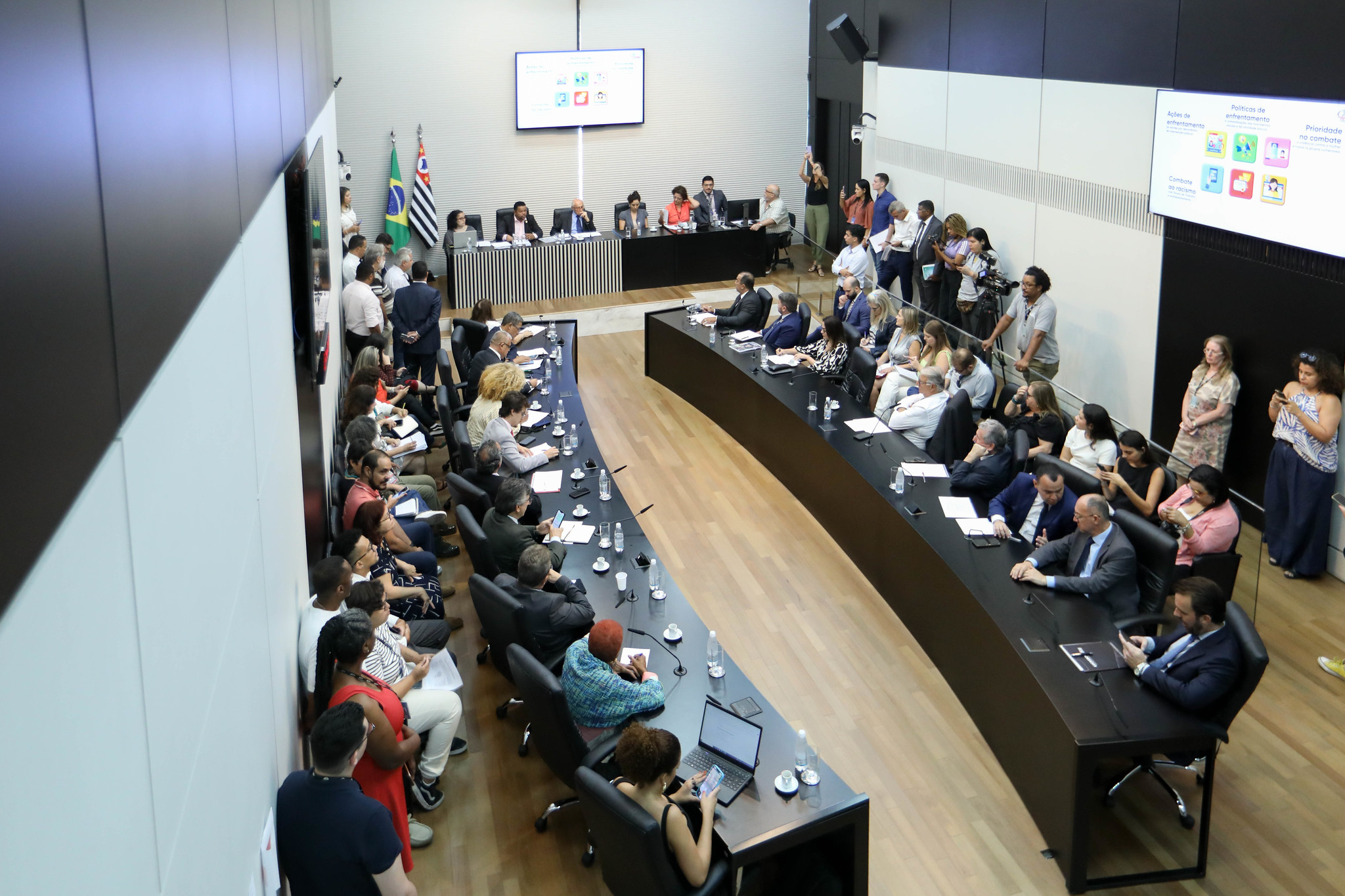 Comissão dos Direitos da Pessoa Humana<a style='float:right;color:#ccc' href='https://www3.al.sp.gov.br/repositorio/noticia/N-03-2024/fg320544.jpg' target=_blank><i class='bi bi-zoom-in'></i> Clique para ver a imagem </a>