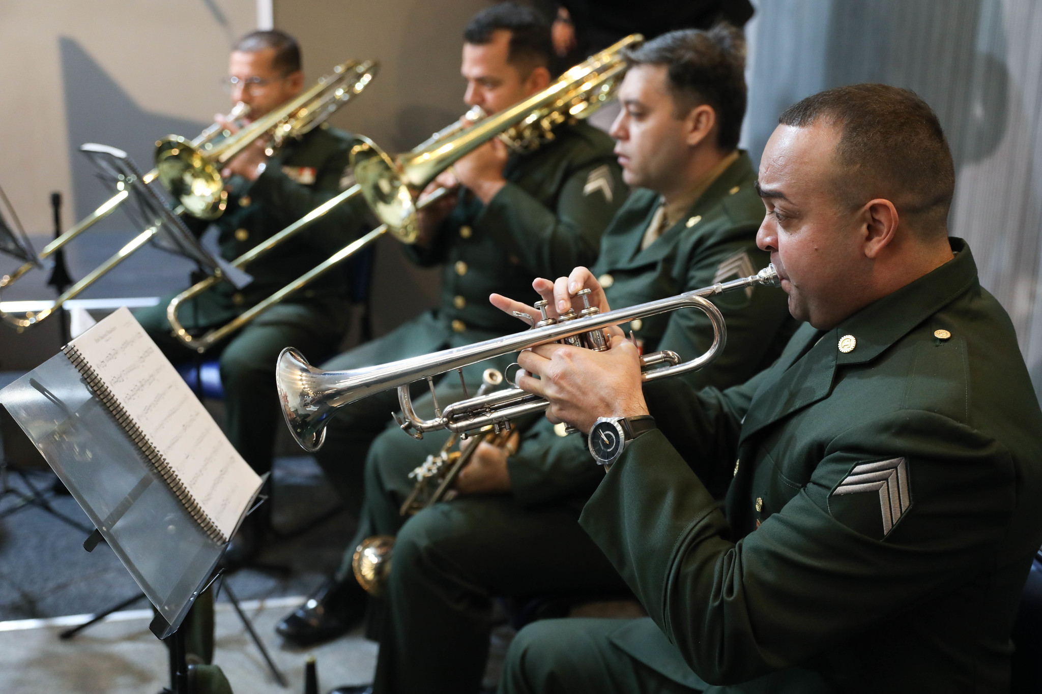 Cerimônia contou com orquestra<a style='float:right;color:#ccc' href='https://www3.al.sp.gov.br/repositorio/noticia/N-03-2025/fg341520.jpg' target=_blank><i class='bi bi-zoom-in'></i> Clique para ver a imagem </a>