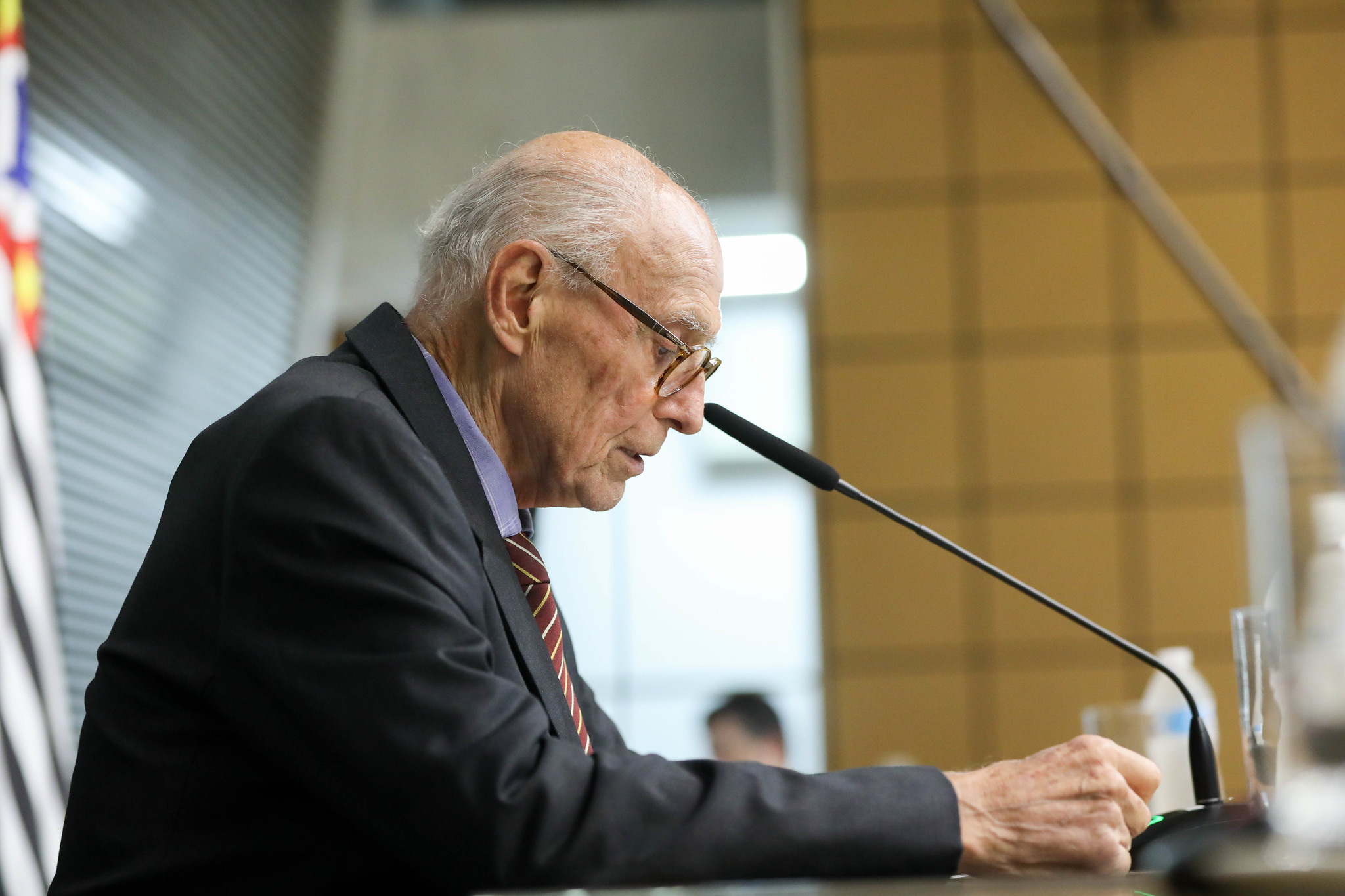 Eduardo Suplicy (PT): doena de Alzheimer <a style='float:right;color:#ccc' href='https://www3.al.sp.gov.br/repositorio/noticia/N-03-2025/fg341821.jpg' target=_blank><i class='bi bi-zoom-in'></i> Clique para ver a imagem </a>