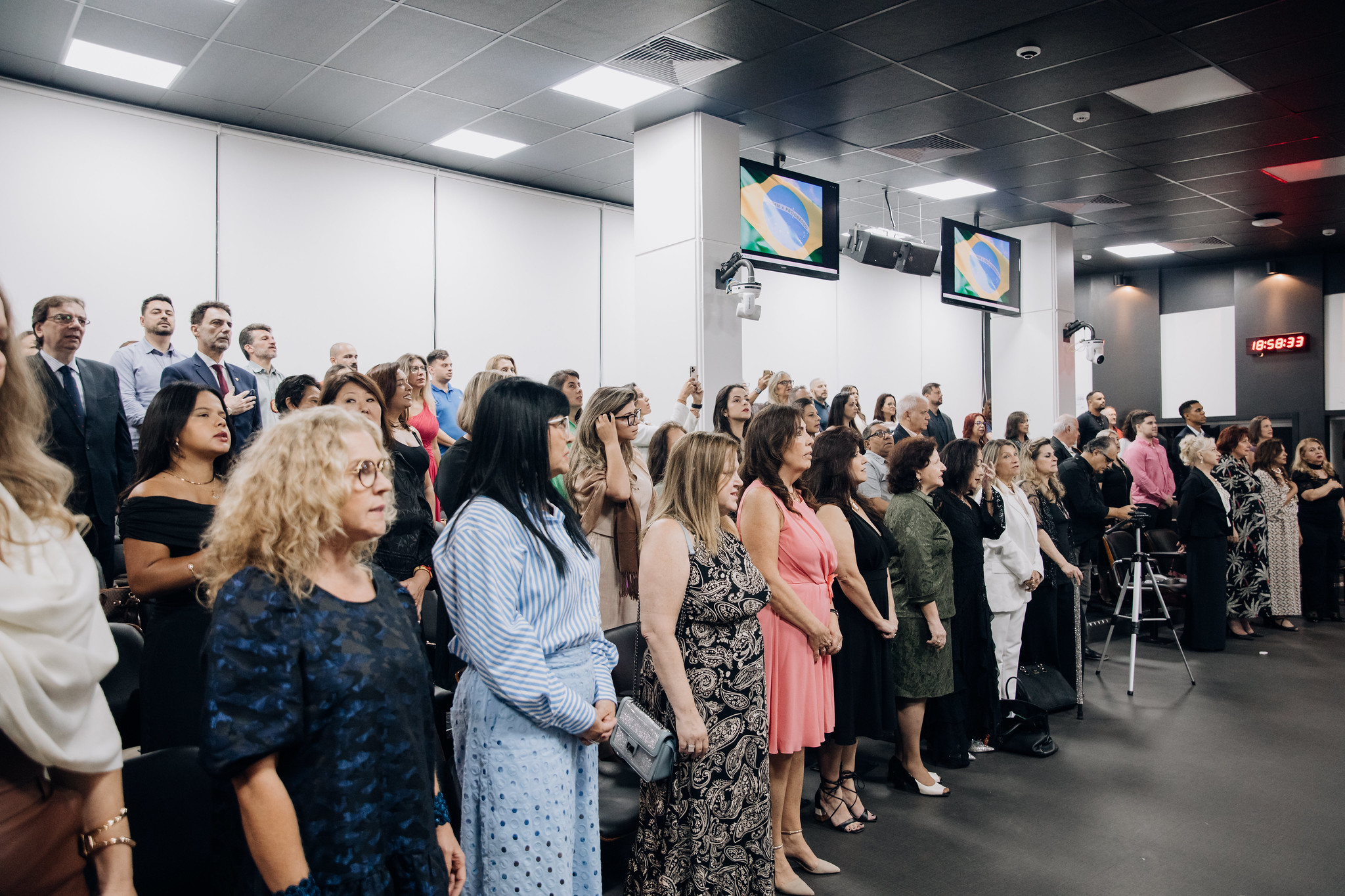 Homenagens a mulheres 40+<a style='float:right;color:#ccc' href='https://www3.al.sp.gov.br/repositorio/noticia/N-03-2025/fg341927.jpg' target=_blank><i class='bi bi-zoom-in'></i> Clique para ver a imagem </a>