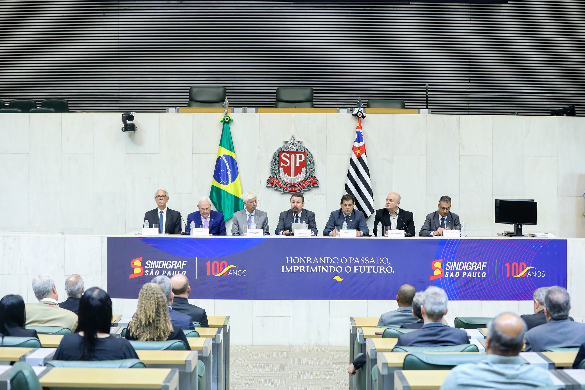 Sindigraf atua em SP desde 1923<a style='float:right;color:#ccc' href='https://www3.al.sp.gov.br/repositorio/noticia/N-03-2025/fg342205.jpg' target=_blank><i class='bi bi-zoom-in'></i> Clique para ver a imagem </a>
