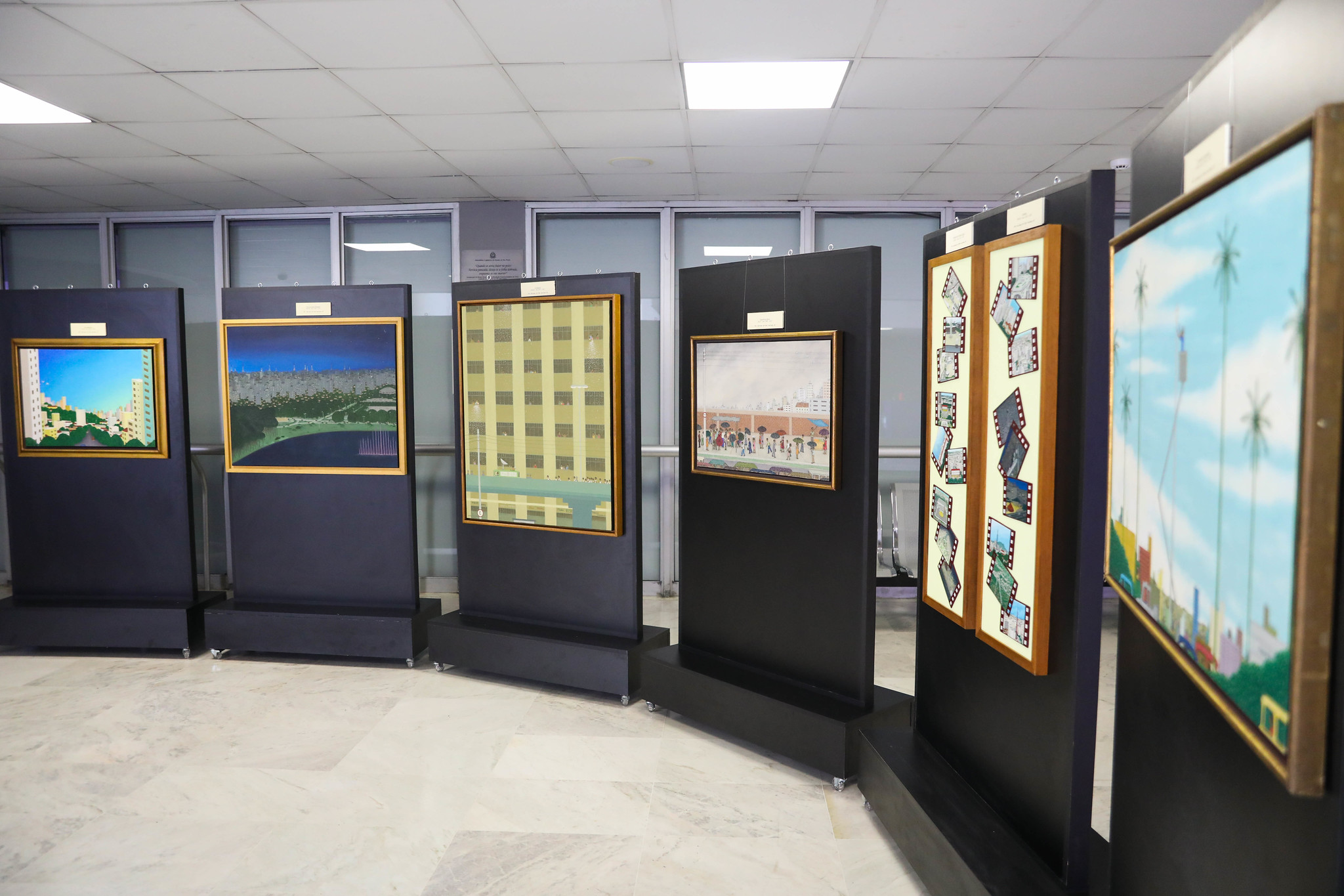 Exposição conta com 12 obras do artista<a style='float:right;color:#ccc' href='https://www3.al.sp.gov.br/repositorio/noticia/N-03-2025/fg342240.jpg' target=_blank><i class='bi bi-zoom-in'></i> Clique para ver a imagem </a>