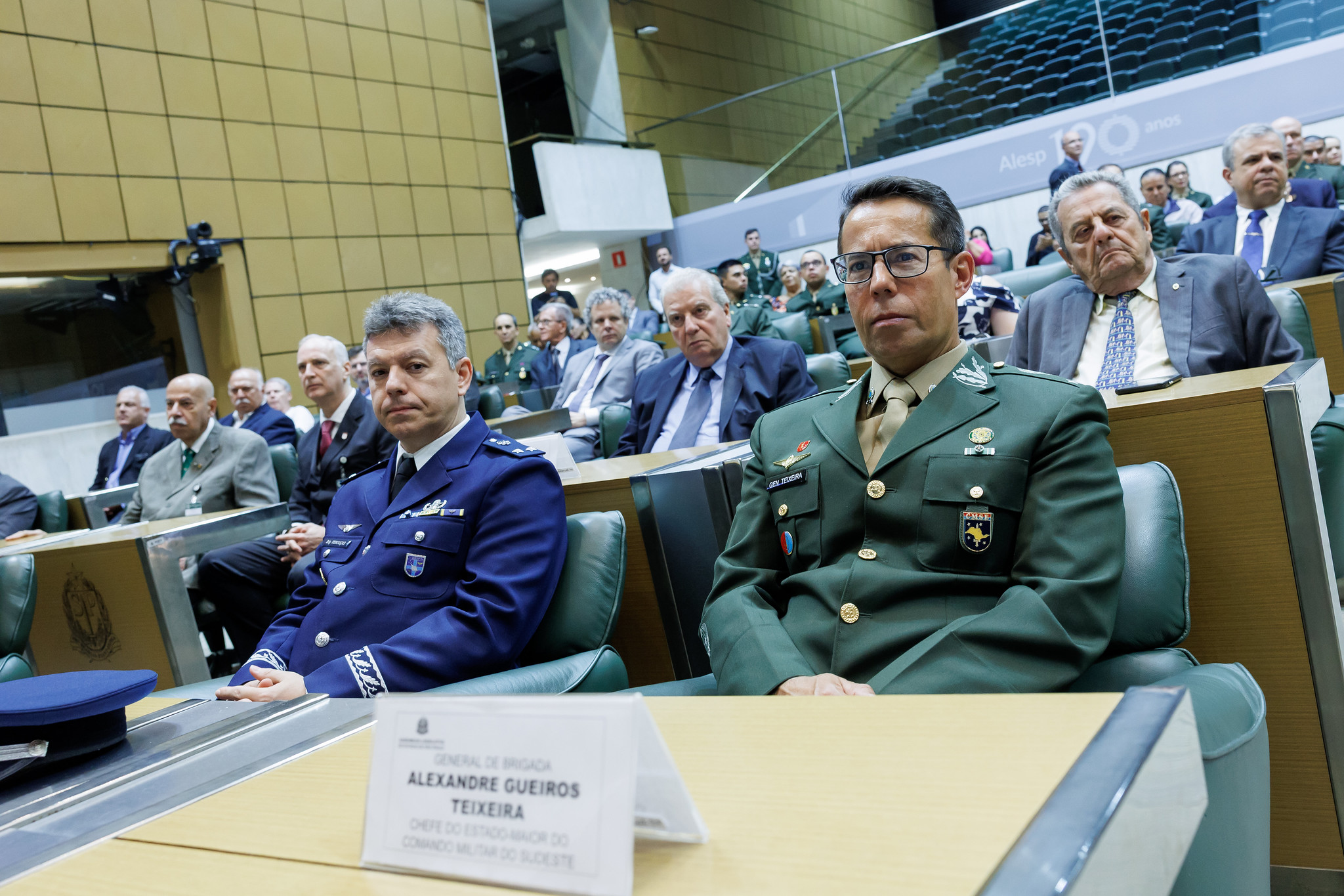 Representantes das Forças Armadas presentes<a style='float:right;color:#ccc' href='https://www3.al.sp.gov.br/repositorio/noticia/N-03-2025/fg342313.jpg' target=_blank><i class='bi bi-zoom-in'></i> Clique para ver a imagem </a>