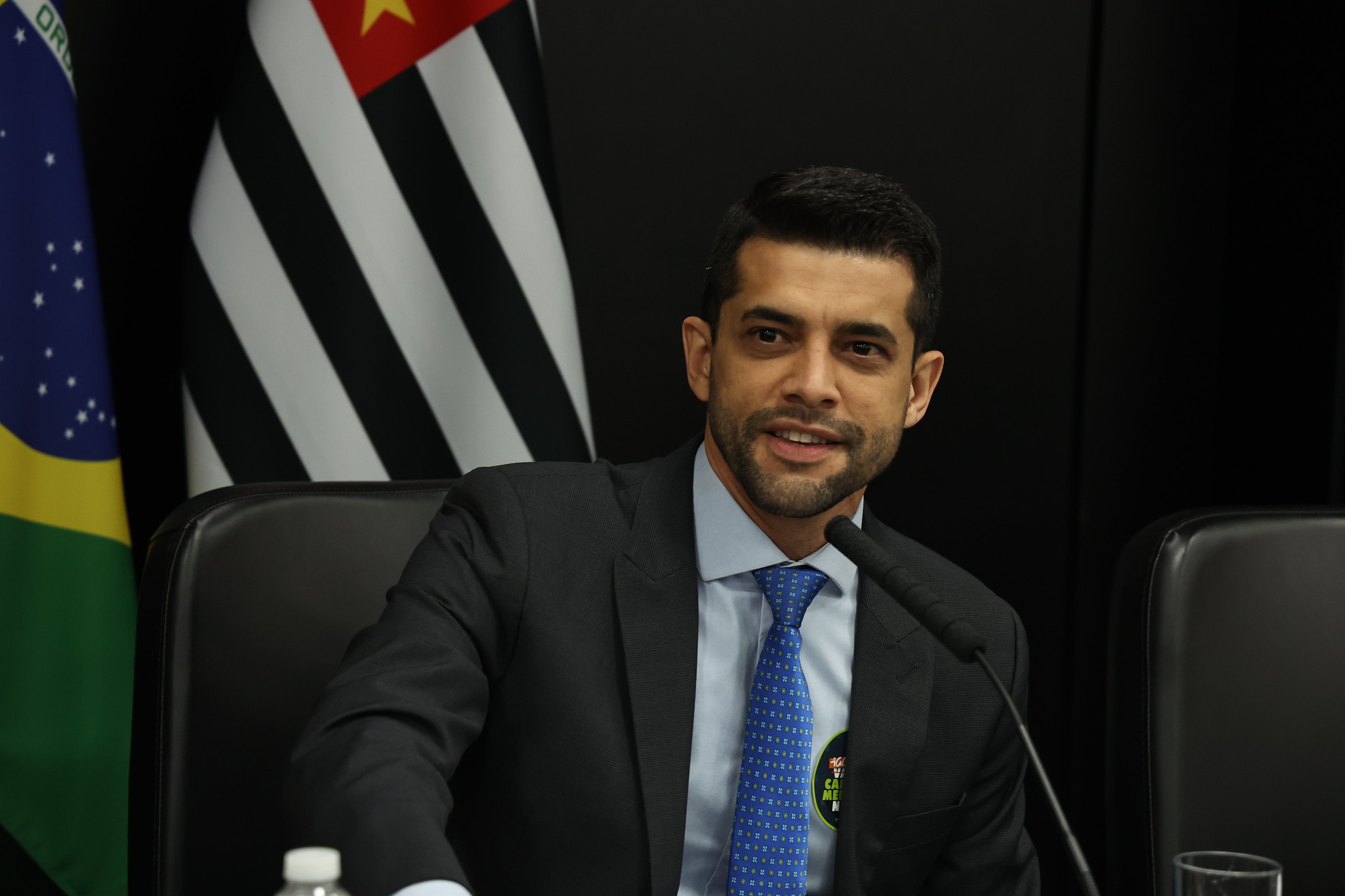 Caio: como se dar essa regulamentao<a style='float:right;color:#ccc' href='https://www3.al.sp.gov.br/repositorio/noticia/N-03-2025/fg342441.jpg' target=_blank><i class='bi bi-zoom-in'></i> Clique para ver a imagem </a>