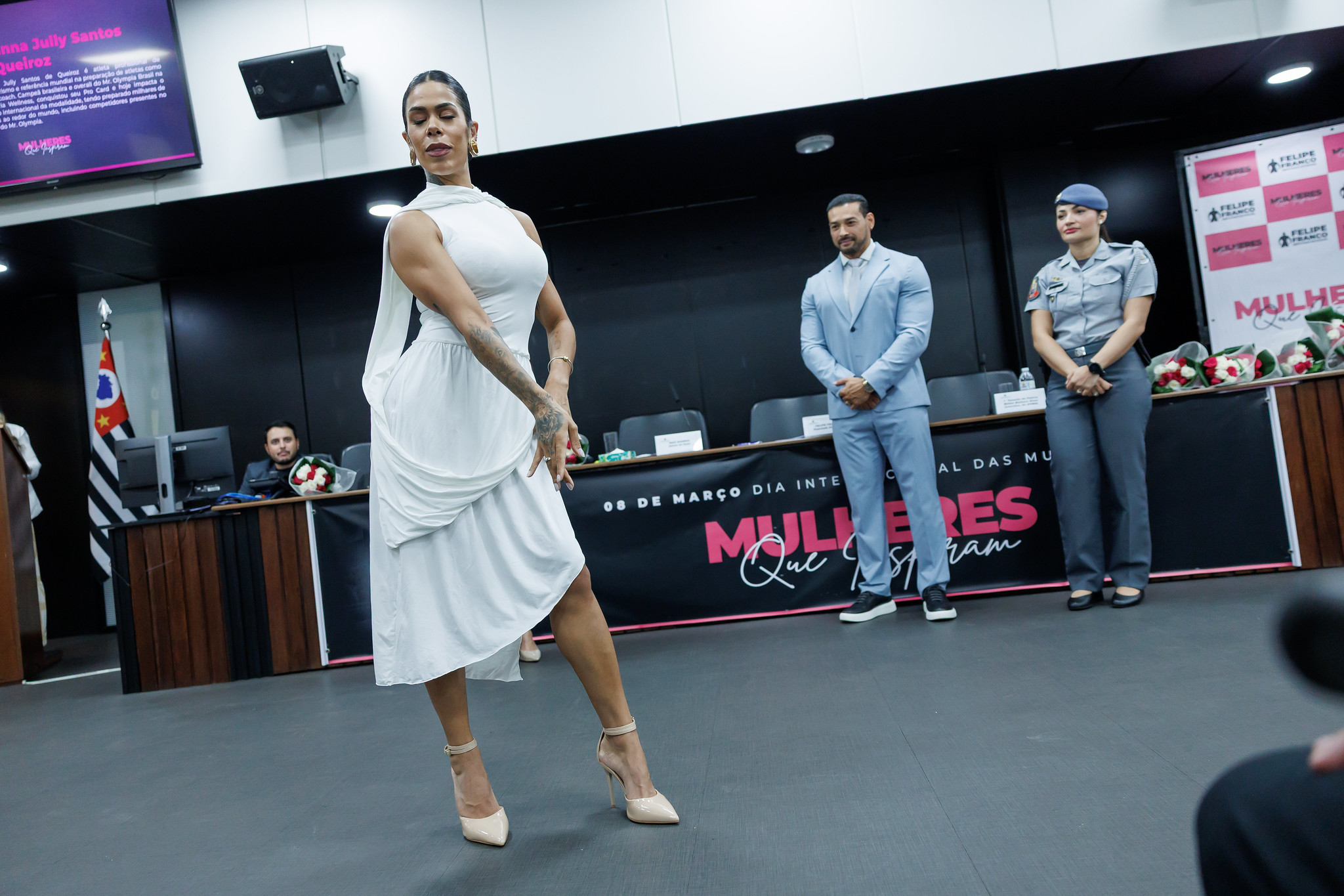 Halanna Jully homenageada <a style='float:right;color:#ccc' href='https://www3.al.sp.gov.br/repositorio/noticia/N-03-2026/fg361604.jpg' target=_blank><i class='bi bi-zoom-in'></i> Clique para ver a imagem </a>