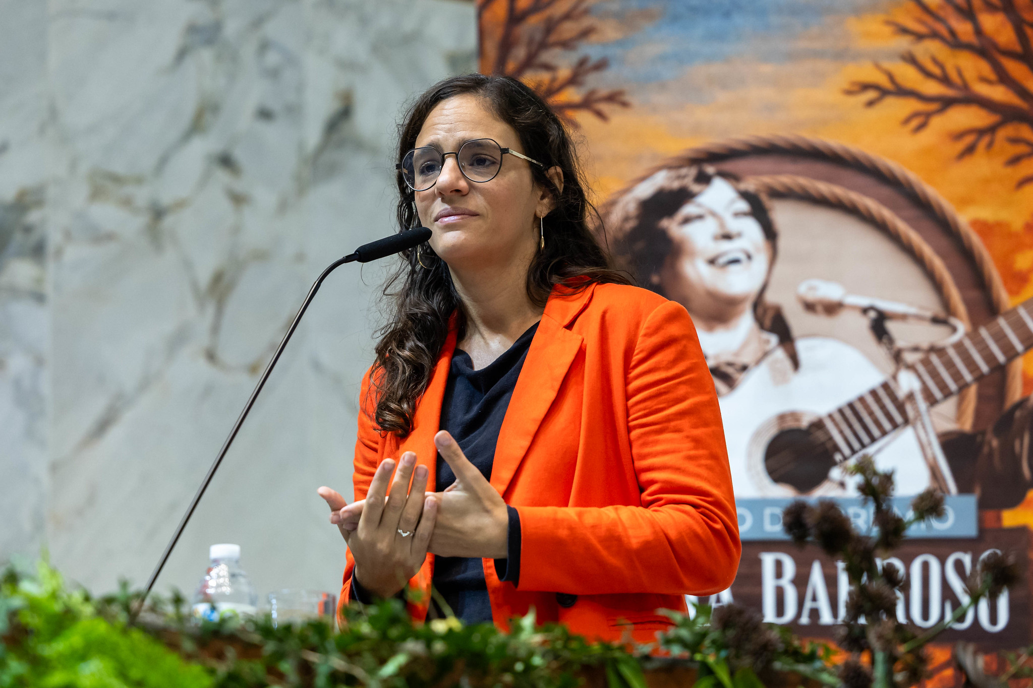 Marina Helou: conex�o entre gera��es nas fam�lias<a style='float:right;color:#ccc' href='https://www3.al.sp.gov.br/repositorio/noticia/N-03-2026/fg361747.jpg' target=_blank><i class='bi bi-zoom-in'></i> Clique para ver a imagem </a>