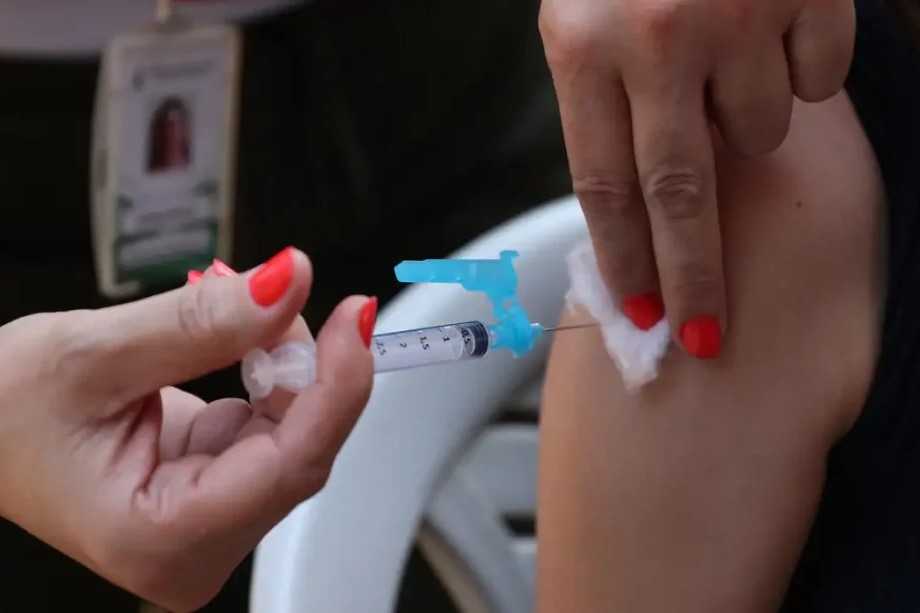 Cobertura vacinal alta e homog�nea contra o HPV pode eliminar c�ncer de colo do �tero<a style='float:right;color:#ccc' href='https://www3.al.sp.gov.br/repositorio/noticia/N-03-2026/fg361755.jpg' target=_blank><i class='bi bi-zoom-in'></i> Clique para ver a imagem </a>