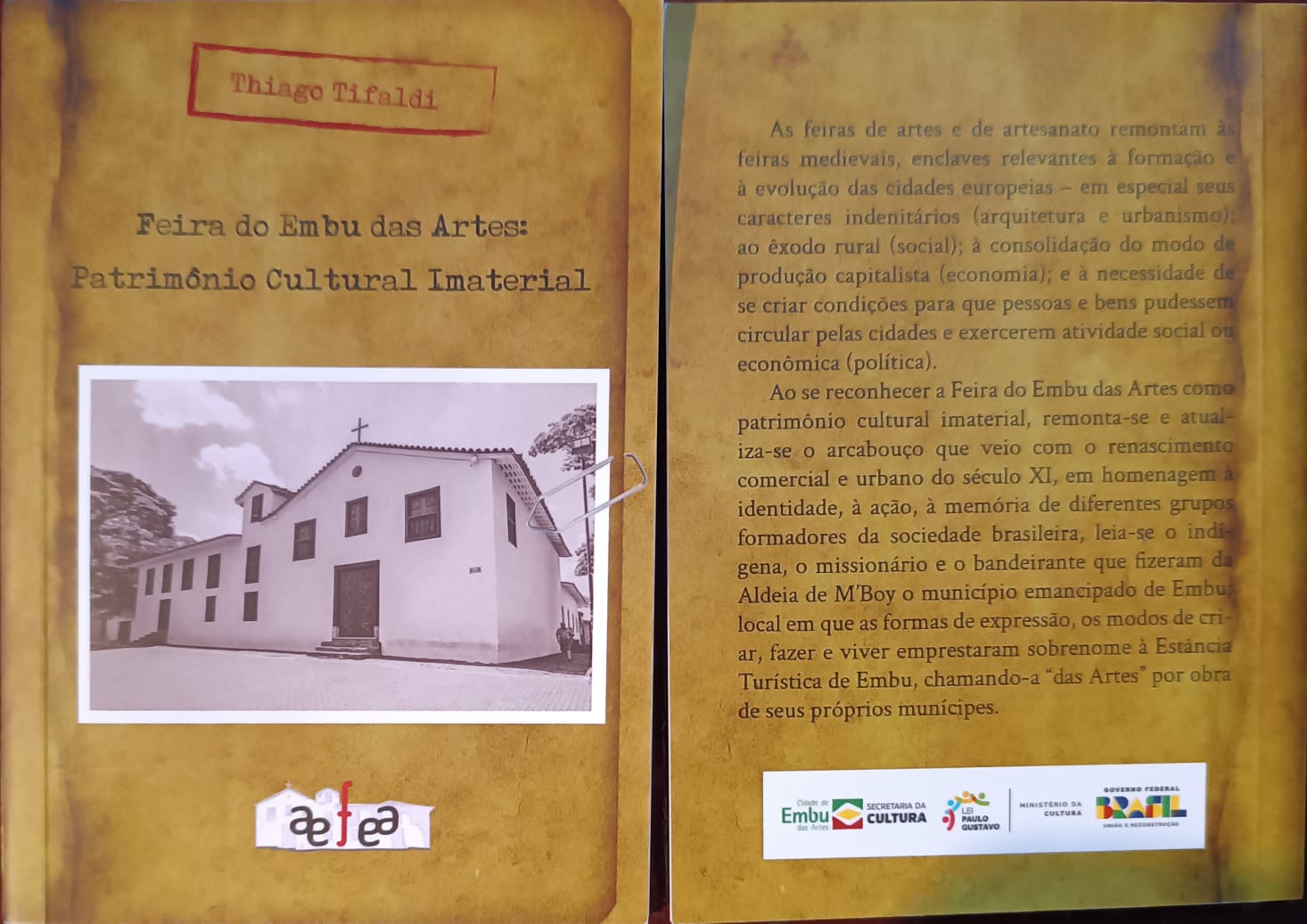 Capa e contra-capa do livro de bolso sobre a Feira<a style='float:right;color:#ccc' href='https://www3.al.sp.gov.br/repositorio/noticia/N-03-2026/fg362041.jpg' target=_blank><i class='bi bi-zoom-in'></i> Clique para ver a imagem </a>