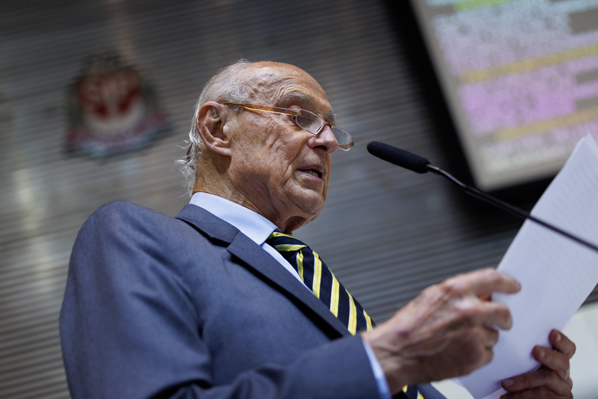 Eduardo Suplicy (PT): escola ind�gena e cannabis<a style='float:right;color:#ccc' href='https://www3.al.sp.gov.br/repositorio/noticia/N-03-2026/fg362427.jpg' target=_blank><i class='bi bi-zoom-in'></i> Clique para ver a imagem </a>