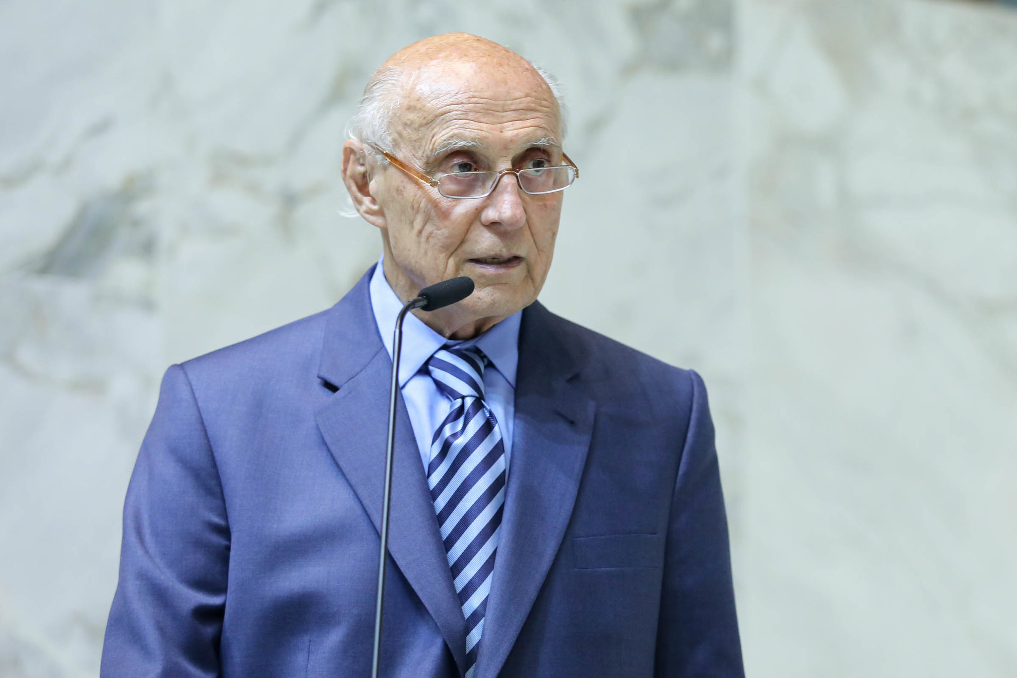 Deputado Eduardo Suplicy<a style='float:right;color:#ccc' href='https://www3.al.sp.gov.br/repositorio/noticia/N-03-2026/fg362545.jpg' target=_blank><i class='bi bi-zoom-in'></i> Clique para ver a imagem </a>