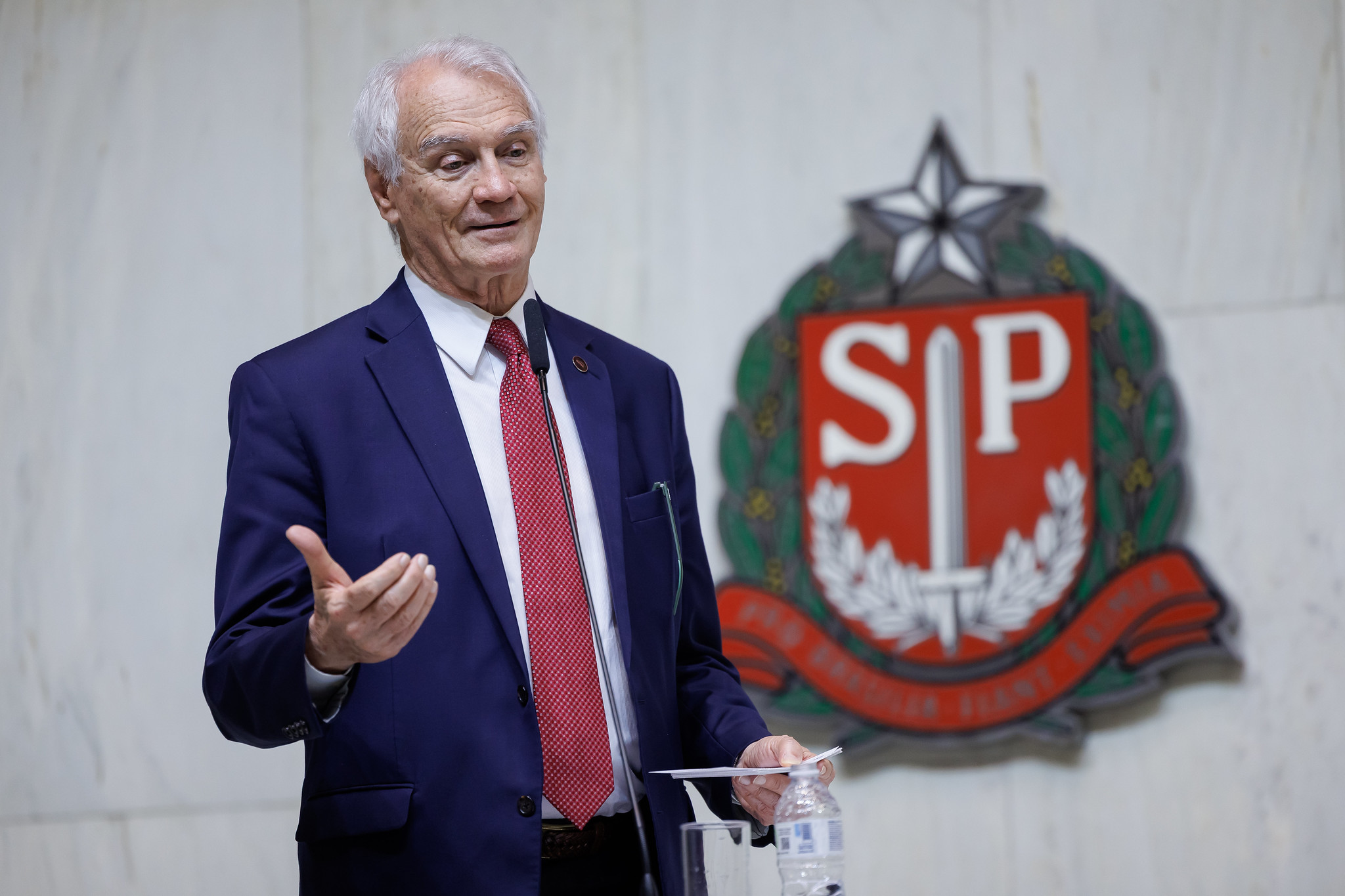 Dall?Acqua: reconhecimento pelo povo<a style='float:right;color:#ccc' href='https://www3.al.sp.gov.br/repositorio/noticia/N-03-2026/fg362643.jpg' target=_blank><i class='bi bi-zoom-in'></i> Clique para ver a imagem </a>