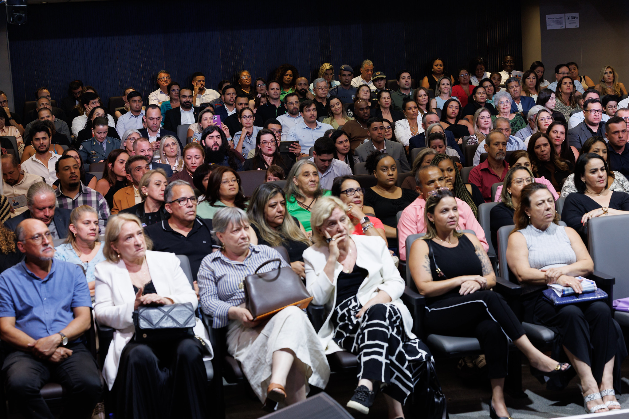 Encontro homenageia mulheres<a style='float:right' href='https://www3.al.sp.gov.br/repositorio/noticia/N-03-2026/fg362662.jpg' target=_blank><img src='/_img/material-file-download-white.png' width='14px' alt='Clique para baixar a imagem'></a>