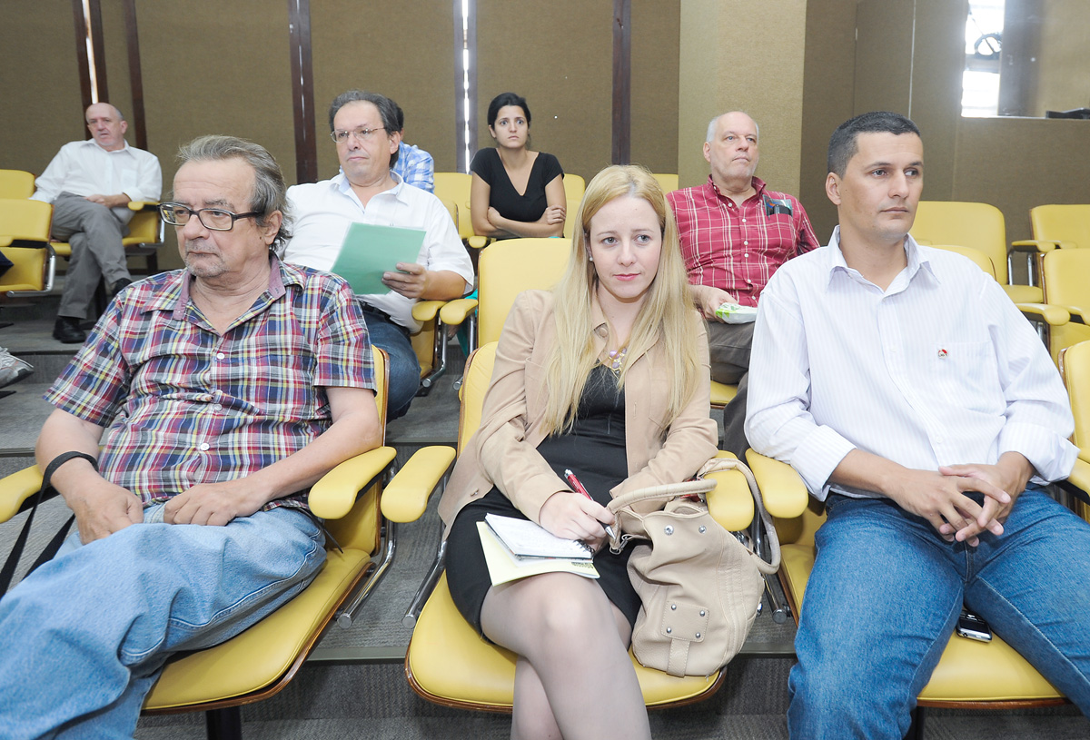 .<a style='float:right;color:#ccc' href='https://www3.al.sp.gov.br/repositorio/noticia/N-04-2013/fg123287.jpg' target=_blank><i class='bi bi-zoom-in'></i> Clique para ver a imagem </a>