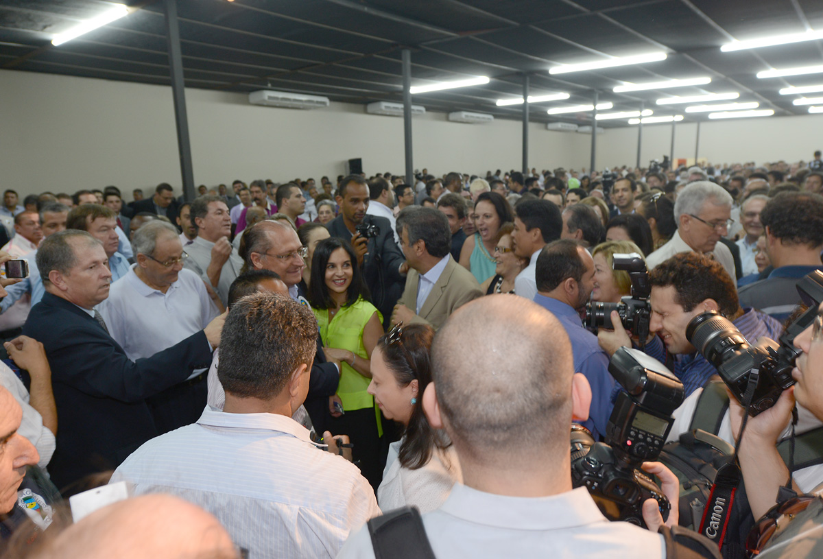 .<a style='float:right;color:#ccc' href='https://www3.al.sp.gov.br/repositorio/noticia/N-04-2013/fg123308.jpg' target=_blank><i class='bi bi-zoom-in'></i> Clique para ver a imagem </a>