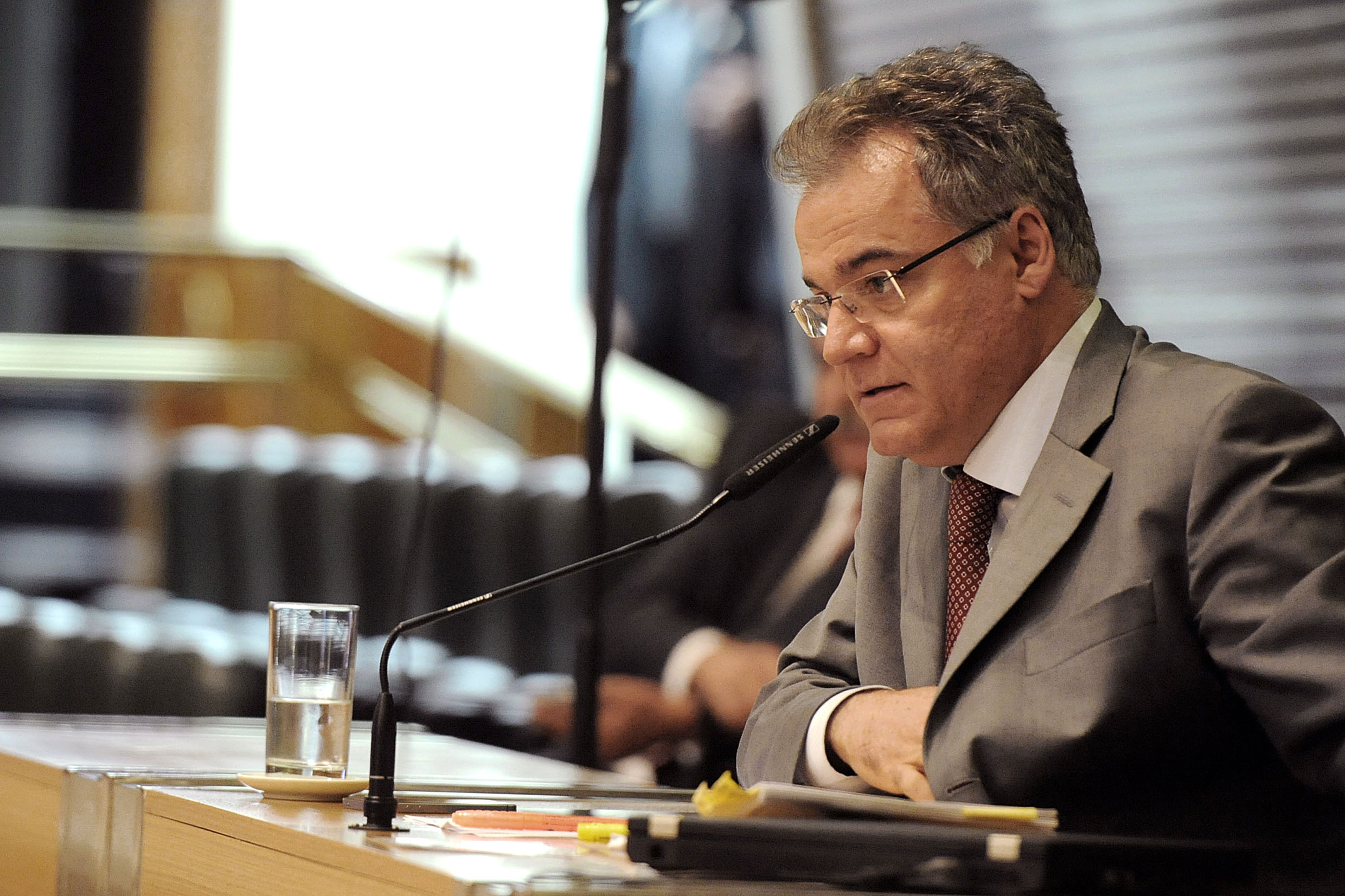 Samuel Moreira, presidente do Legislativo paulista <a style='float:right;color:#ccc' href='https://www3.al.sp.gov.br/repositorio/noticia/N-04-2014/fg161003.jpg' target=_blank><i class='bi bi-zoom-in'></i> Clique para ver a imagem </a>